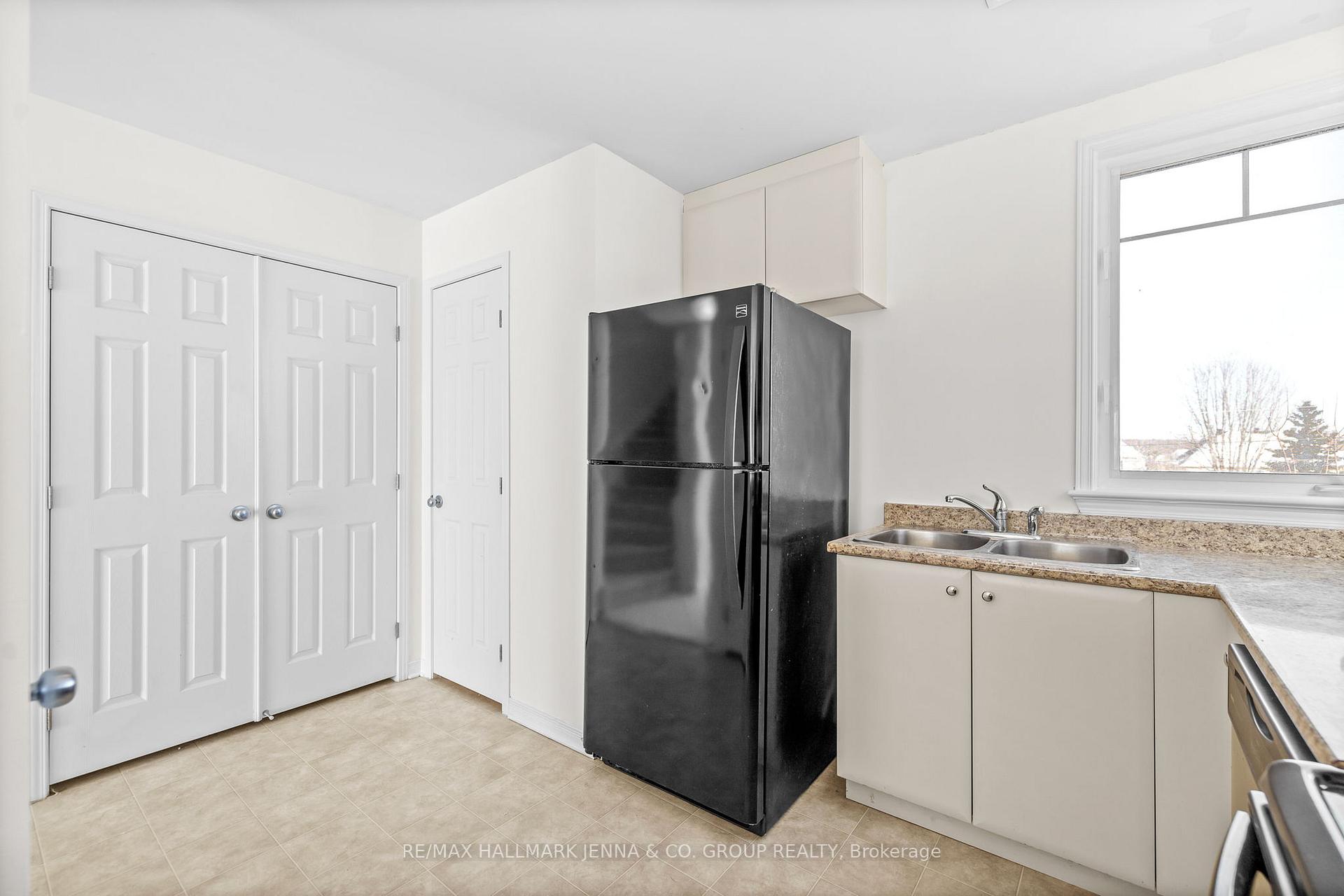 Photo 19 of 2561 Longfields Road, Ottawa, Barrhaven - Stonebridge — HOMEH