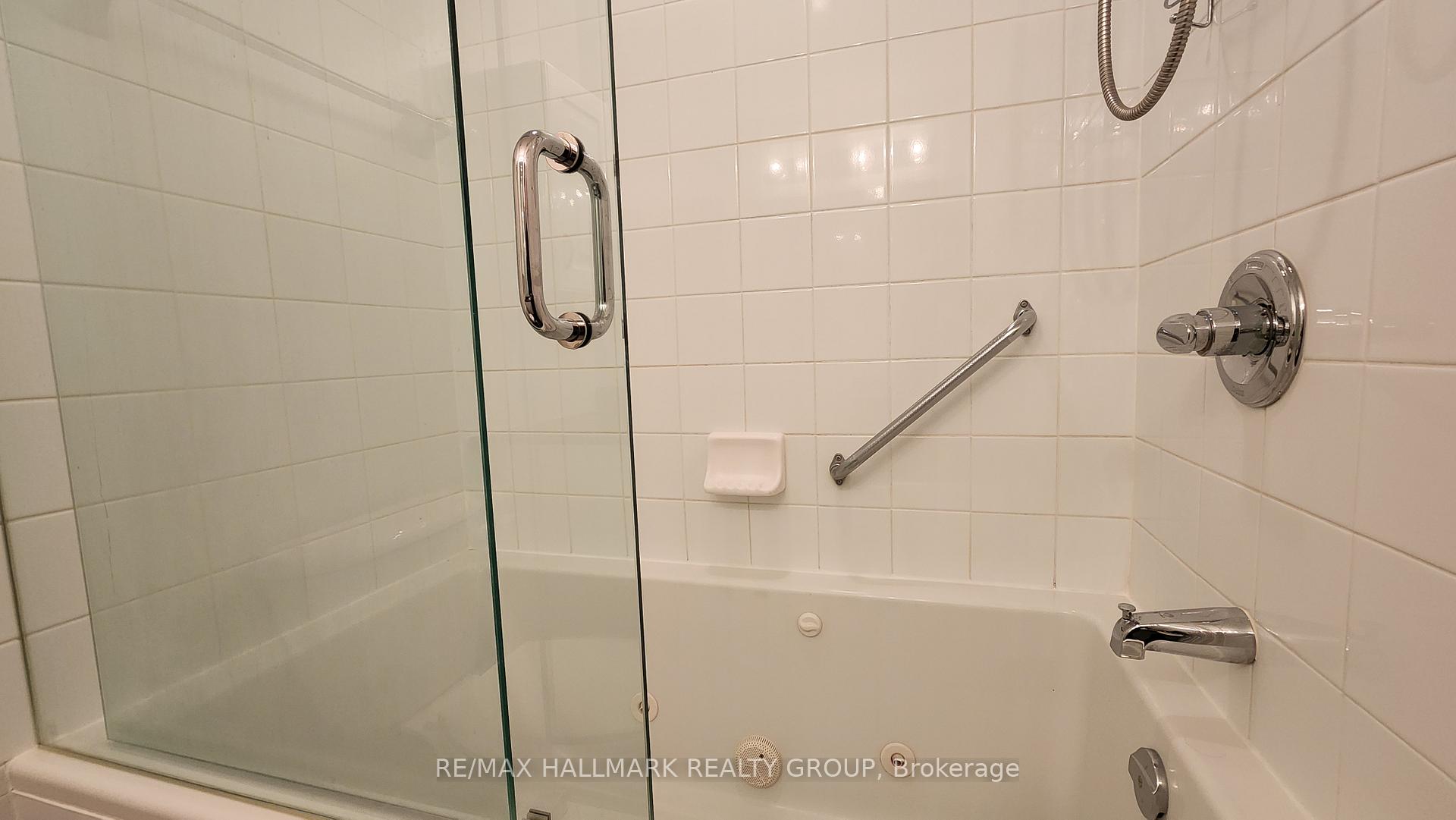 Photo 19 of Unit J, 270 Meilleur Private, Ottawa, Vanier — HOMEH
