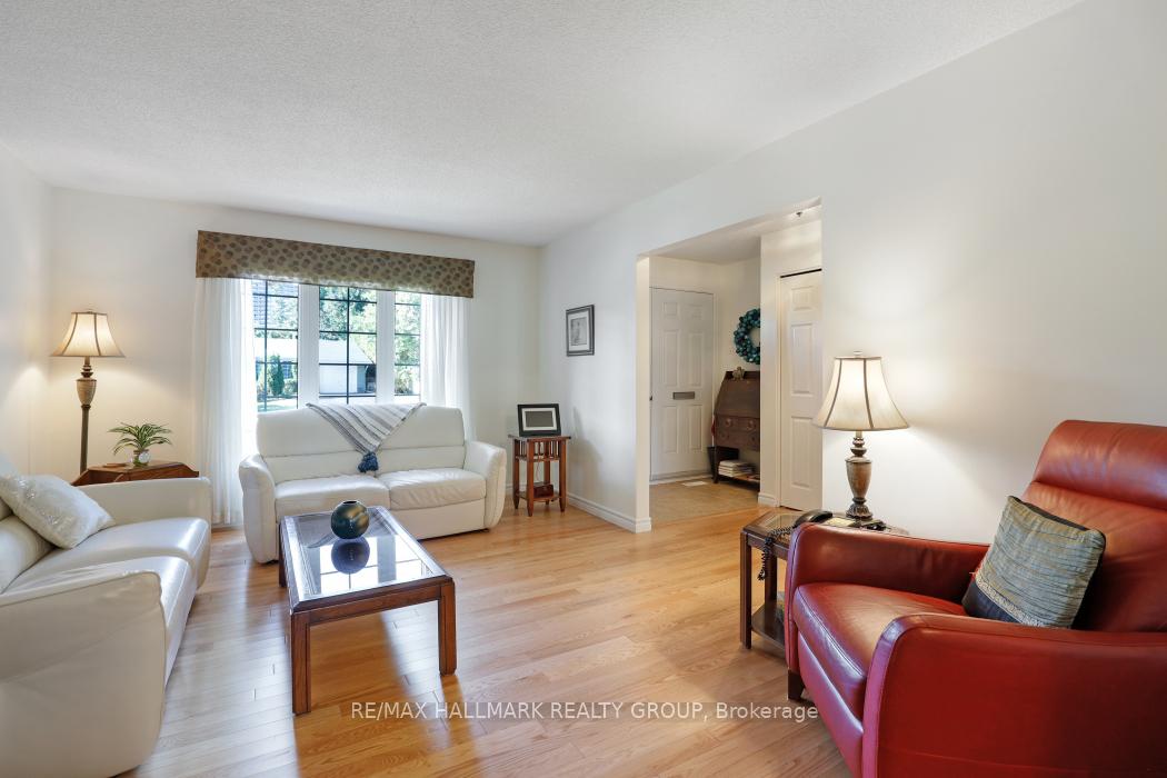 Photo 6 of Unit 2, 1240 Pebble Road, Ottawa, South Keys — HOMEH