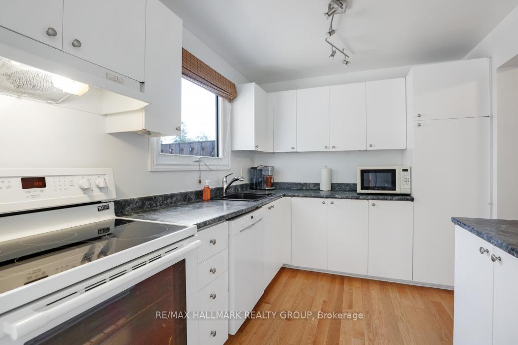 Photo 13 of Unit 2, 1240 Pebble Road, Ottawa, South Keys — HOMEH