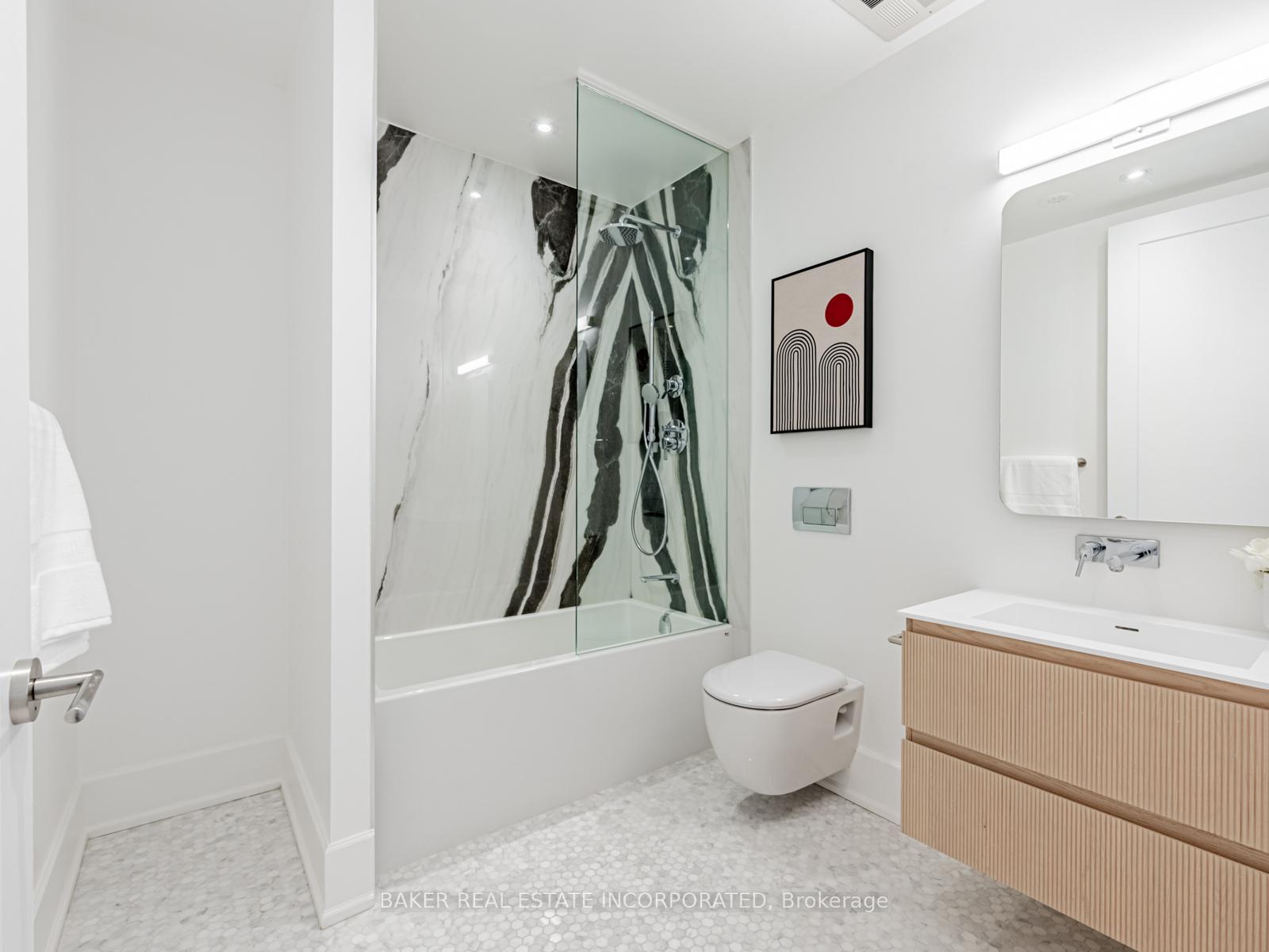 Photo 10 of Unit 502, 800 Broadview Avenue, Toronto, Playter Estates-Danforth — HOMEH