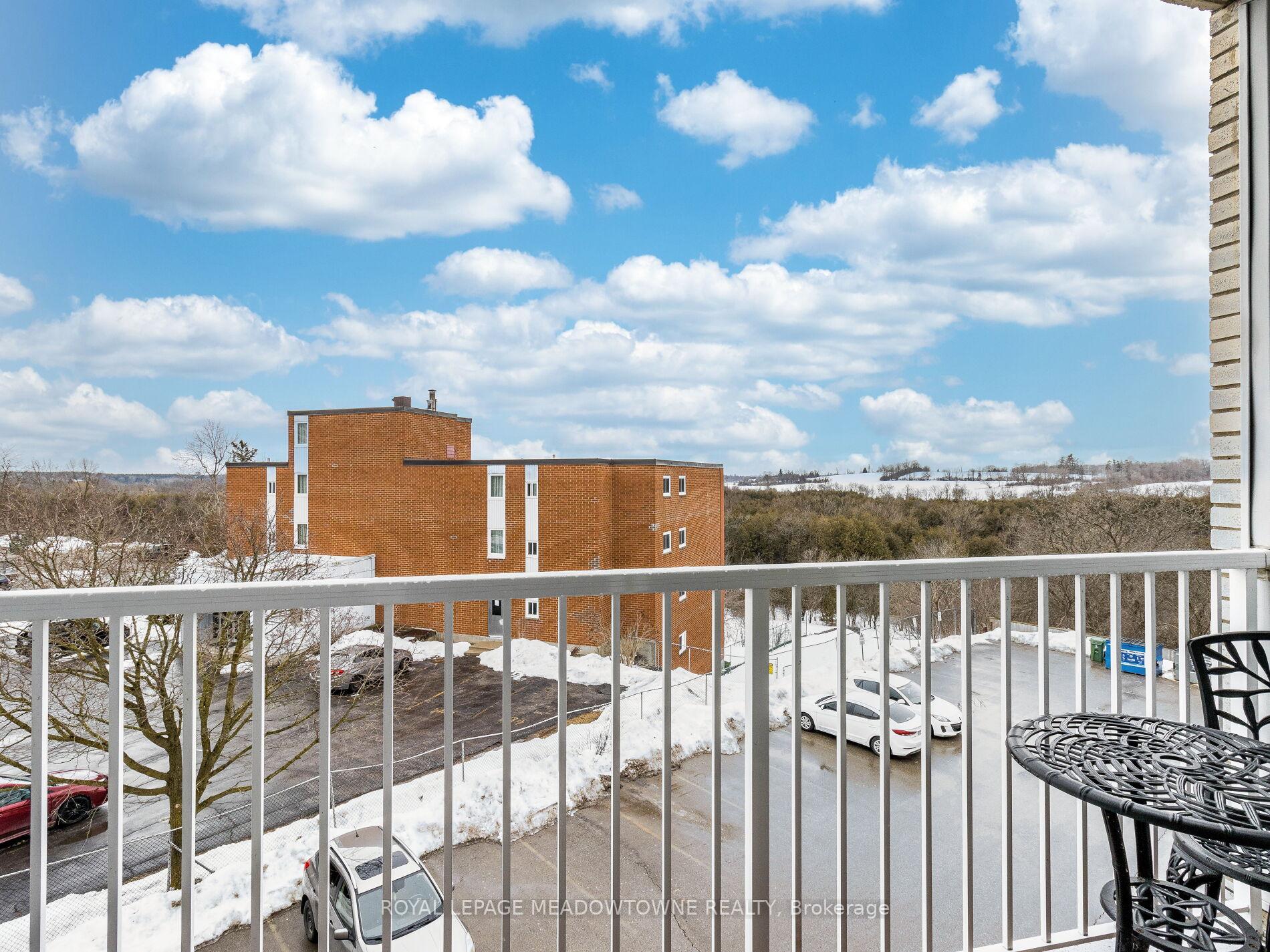 Photo 44 of Unit 13, 37 Conroy Crescent, Guelph, Dovercliffe Park/Old University — HOMEH