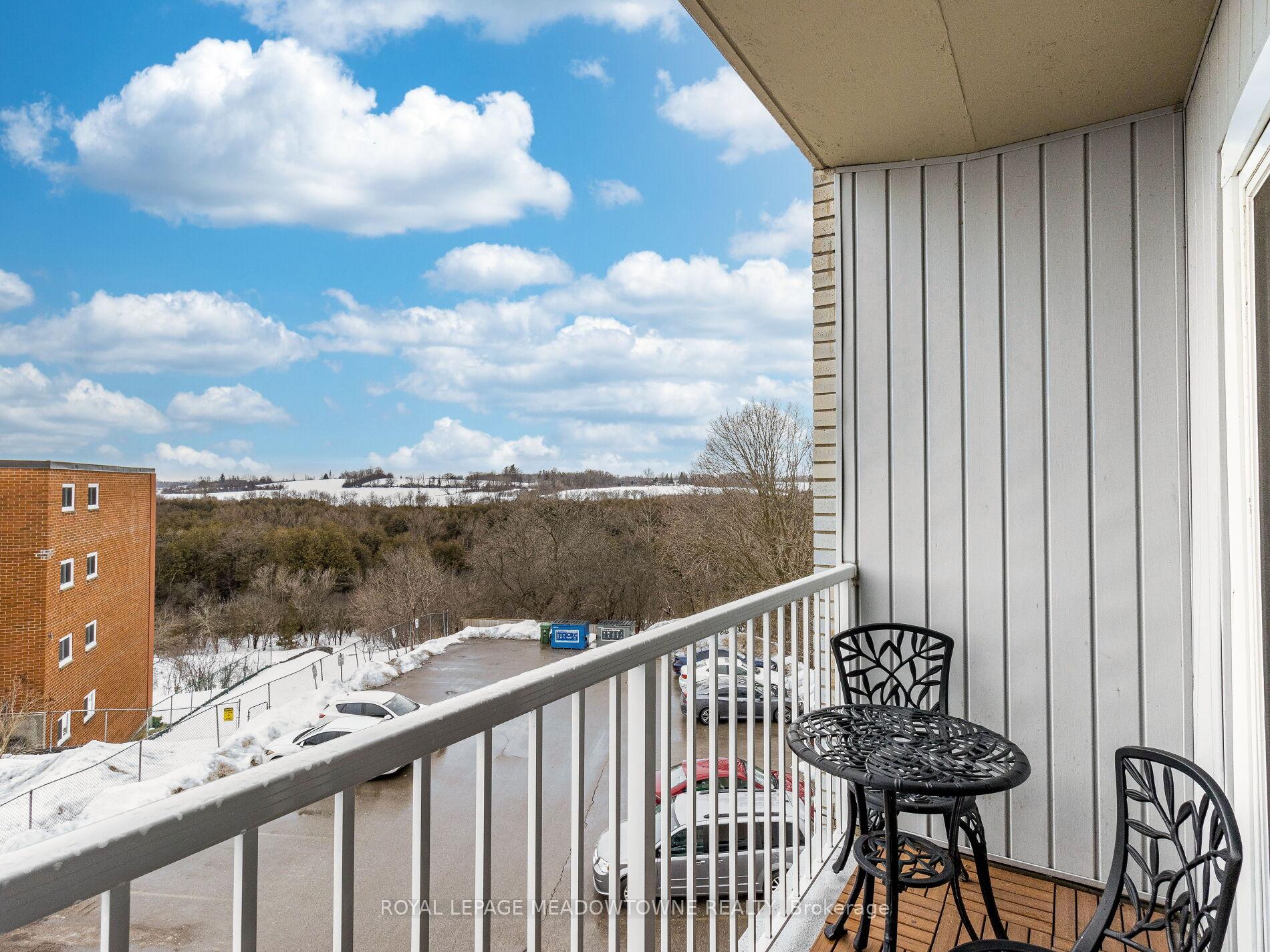 Photo 45 of Unit 13, 37 Conroy Crescent, Guelph, Dovercliffe Park/Old University — HOMEH