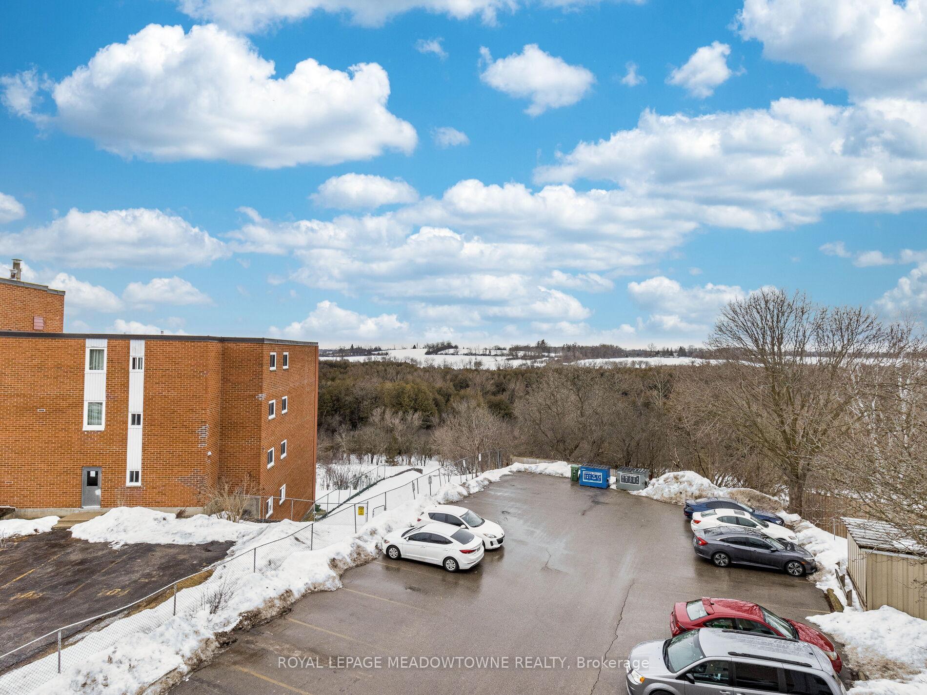 Photo 46 of Unit 13, 37 Conroy Crescent, Guelph, Dovercliffe Park/Old University — HOMEH