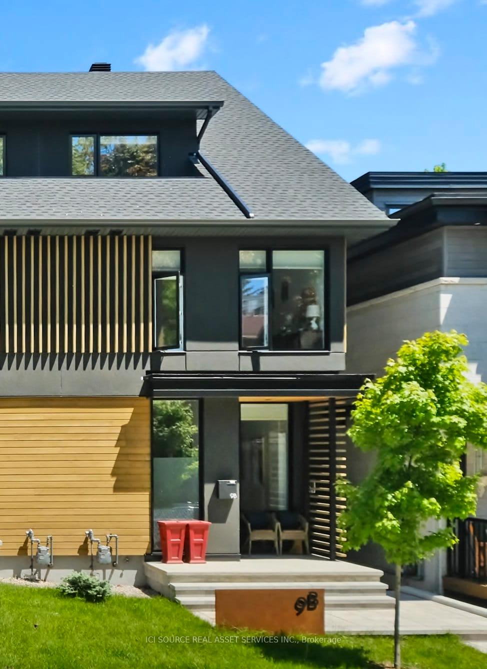 Front of 9B Fairbairn Street