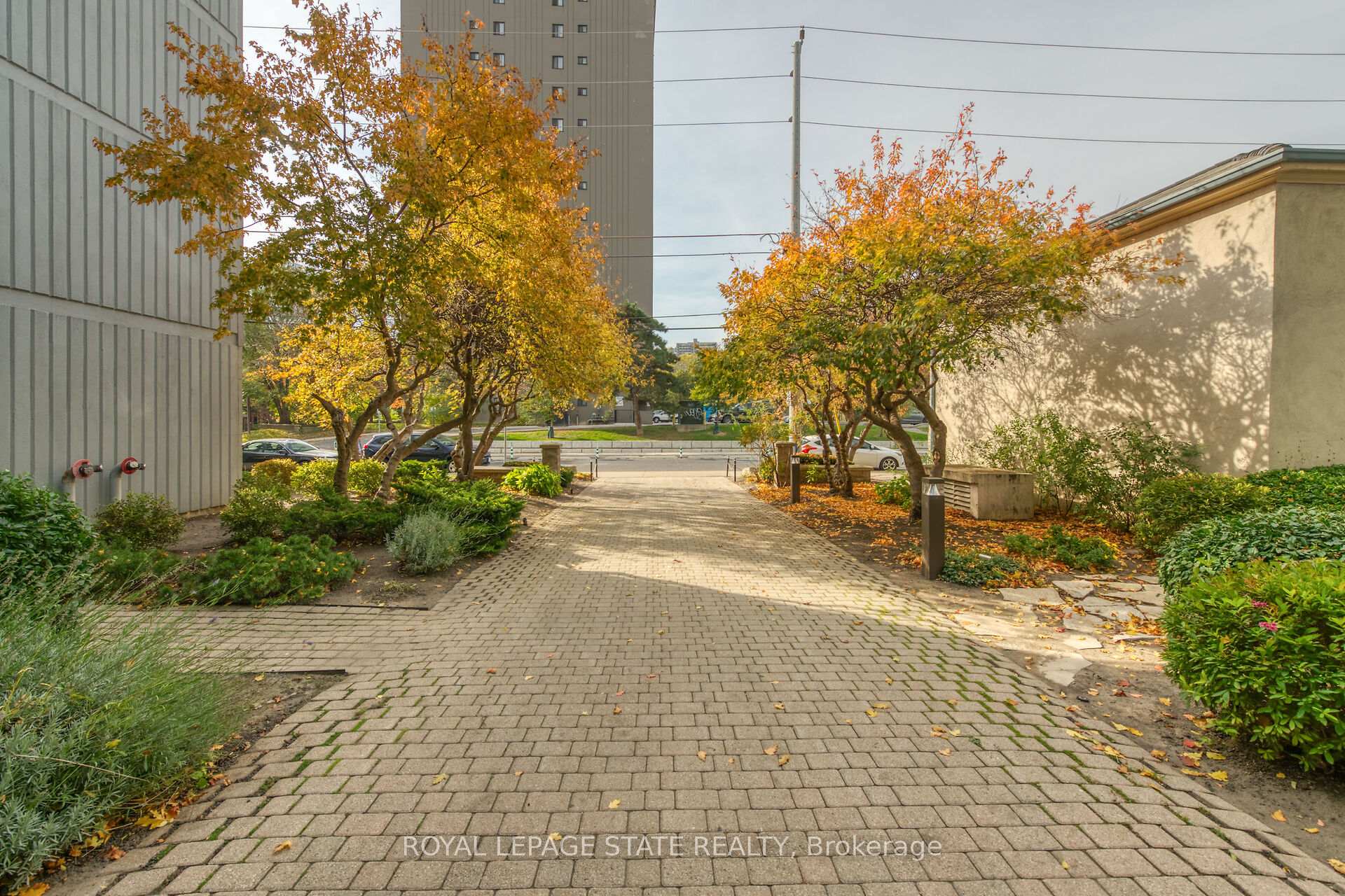 Photo 4 of Unit 505, 175 Hunter Street E, Hamilton, Corktown — HOMEH