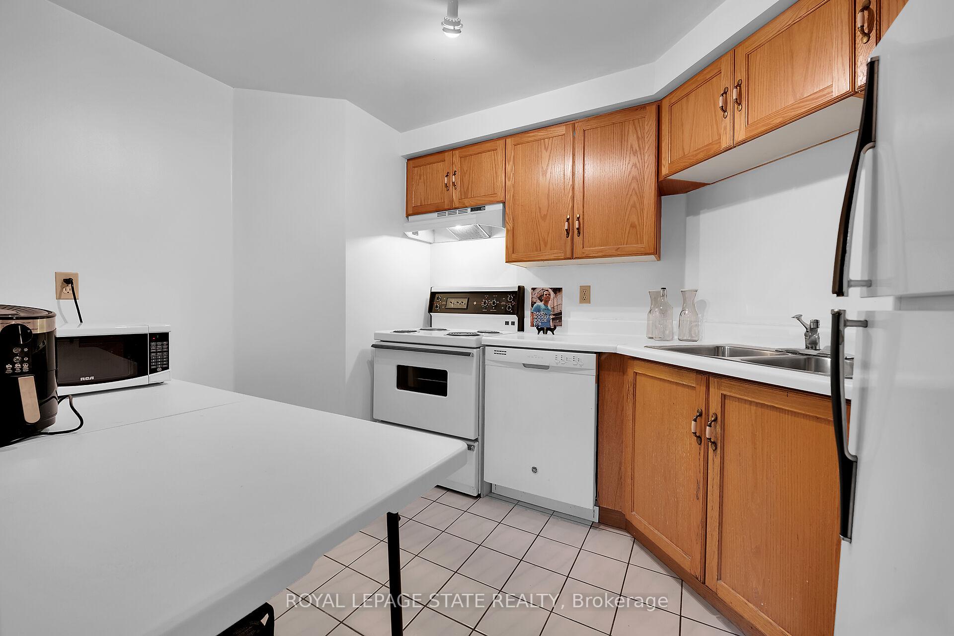 Photo 14 of Unit 505, 175 Hunter Street E, Hamilton, Corktown — HOMEH