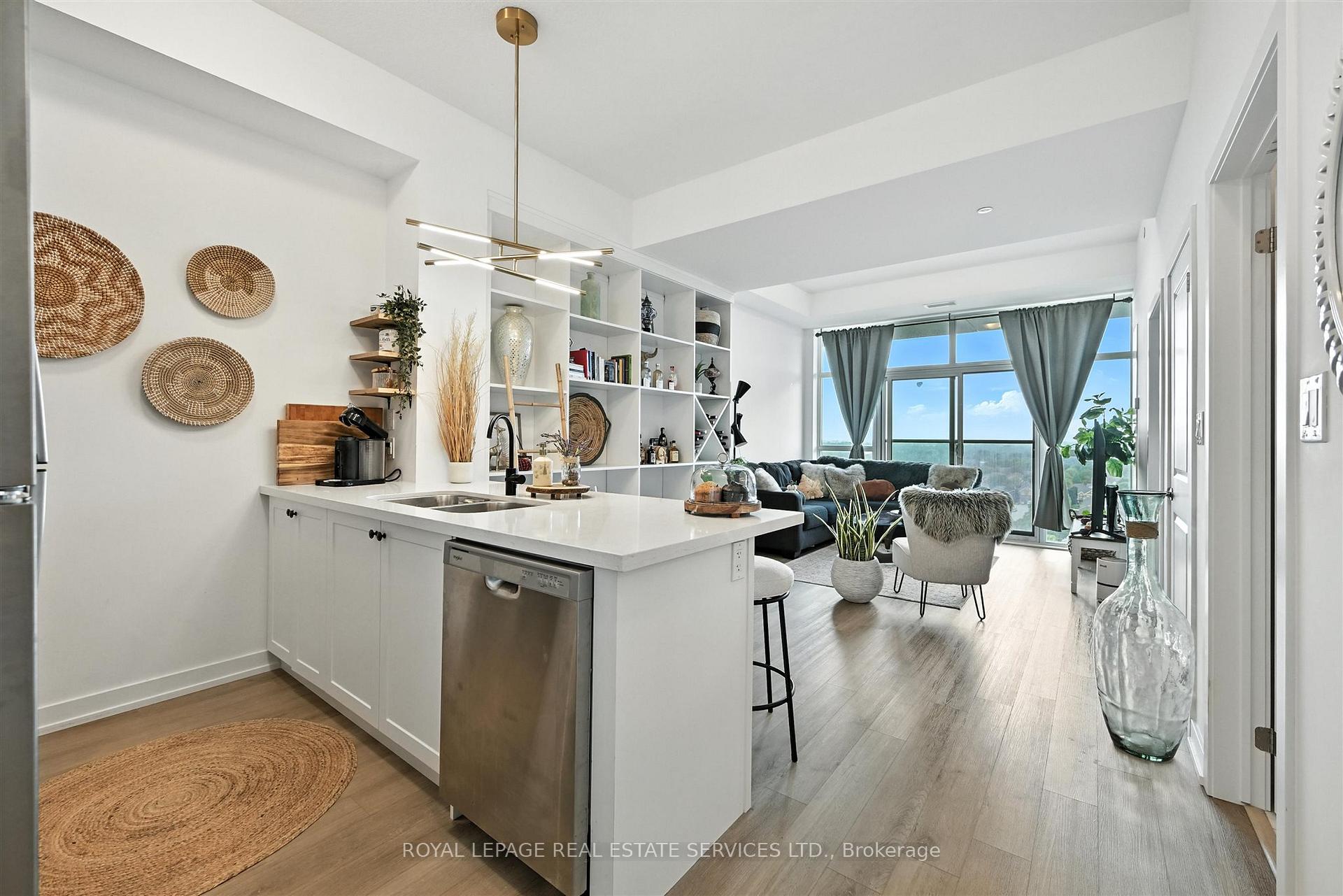 Photo 2 of Unit 1204, 460 Dundas Street E, Hamilton, Waterdown — HOMEH