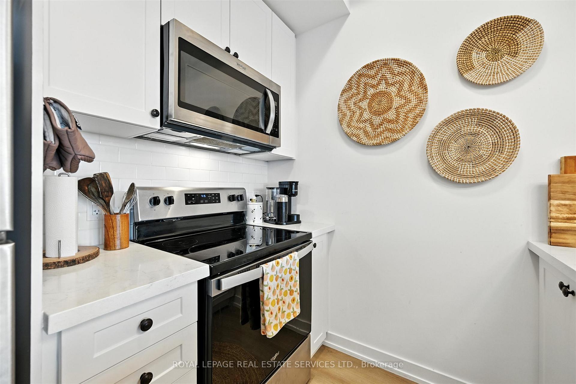 Photo 7 of Unit 1204, 460 Dundas Street E, Hamilton, Waterdown — HOMEH