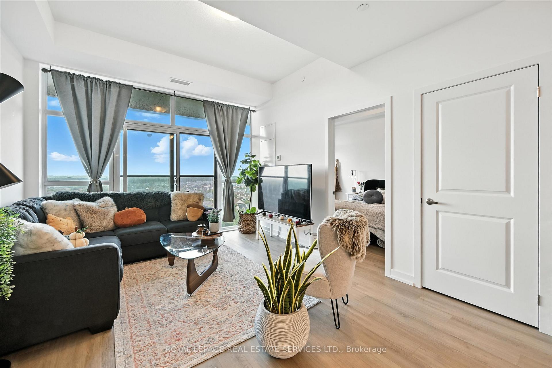 Photo 13 of Unit 1204, 460 Dundas Street E, Hamilton, Waterdown — HOMEH
