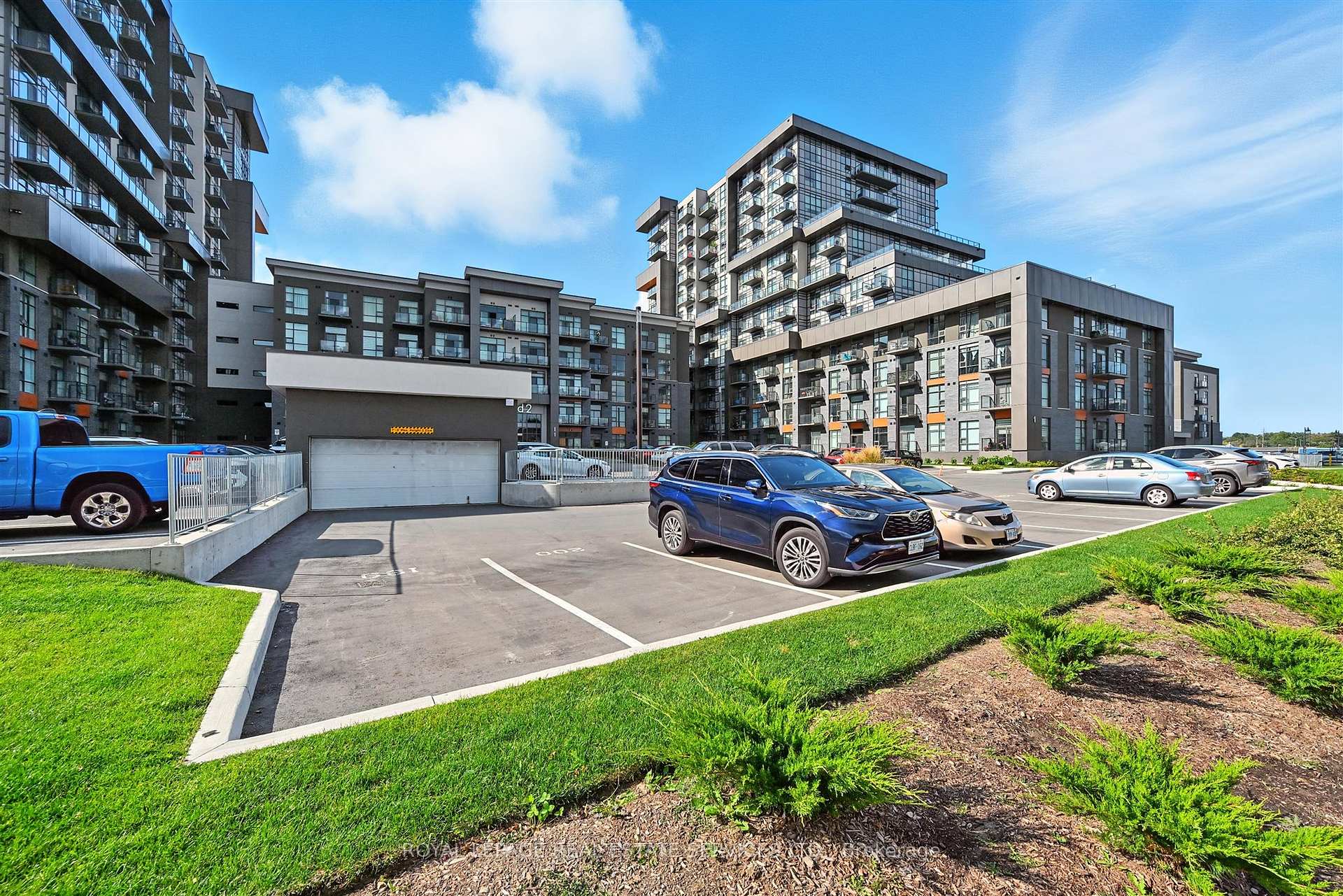 Photo 37 of Unit 1204, 460 Dundas Street E, Hamilton, Waterdown — HOMEH