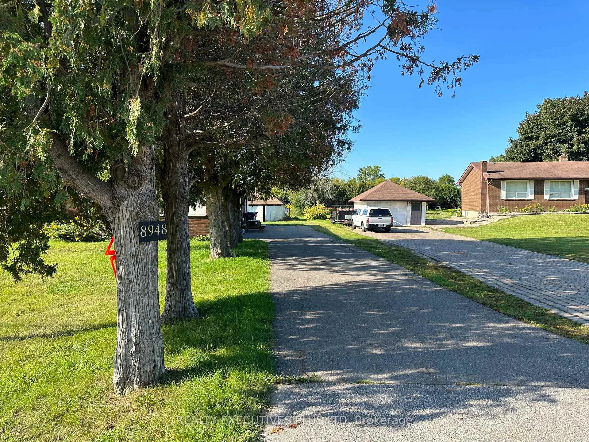 Photo 2 of 8948 Heritage Road, Brampton, Bram West — HOMEH