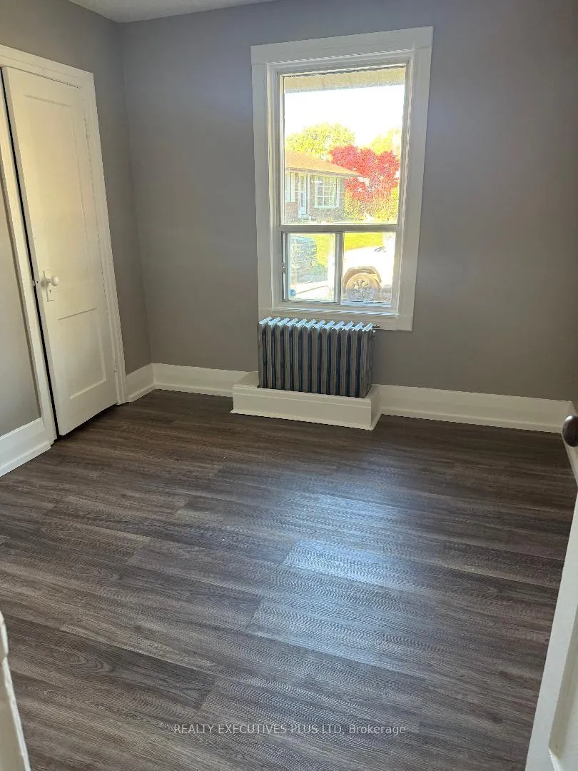 Photo 10 of 8948 Heritage Road, Brampton, Bram West — HOMEH