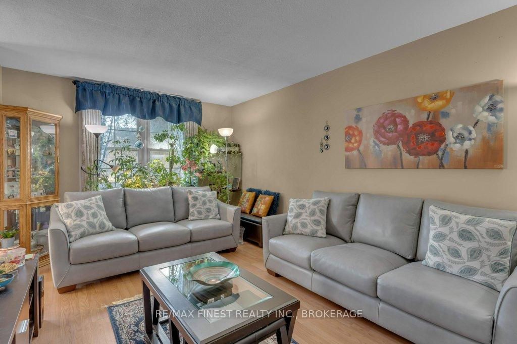 Photo 6 of Unit 2, 19 Macpherson Avenue, Kingston, Central City West — HOMEH