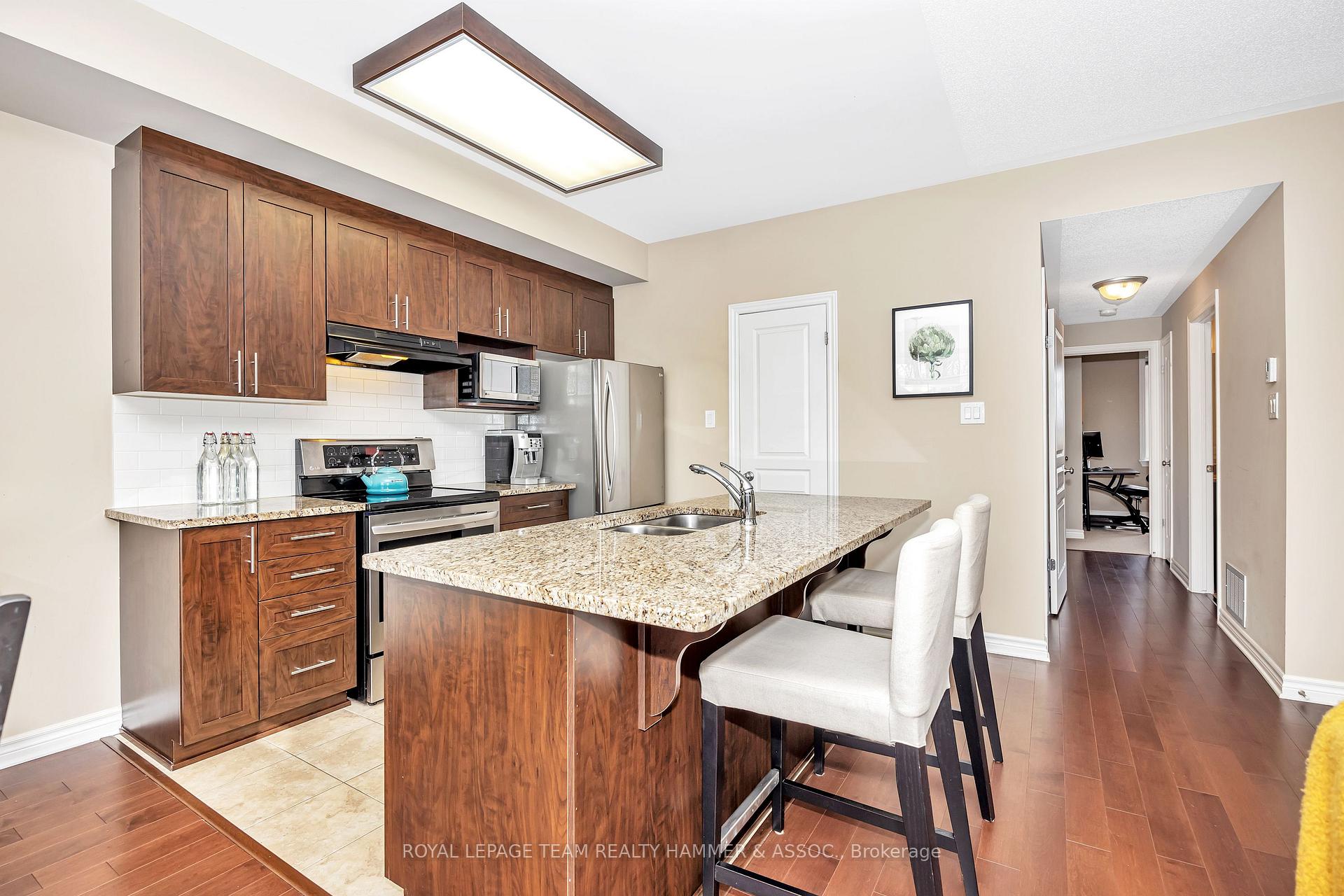 Photo 6 of Unit D, 1042 Beryl, Ottawa, Riverside South/Gloucester Glen — HOMEH