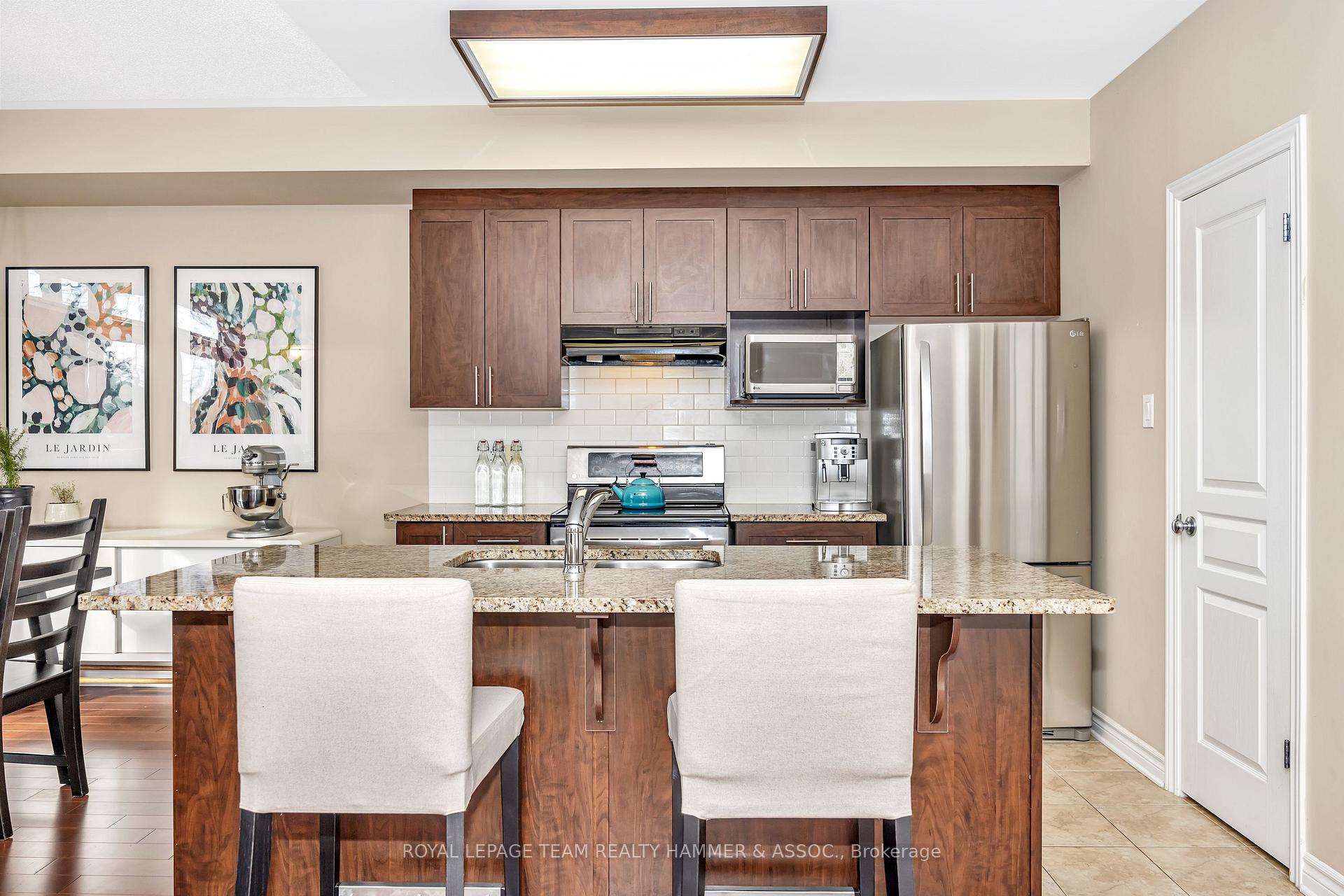 Photo 7 of Unit D, 1042 Beryl, Ottawa, Riverside South/Gloucester Glen — HOMEH
