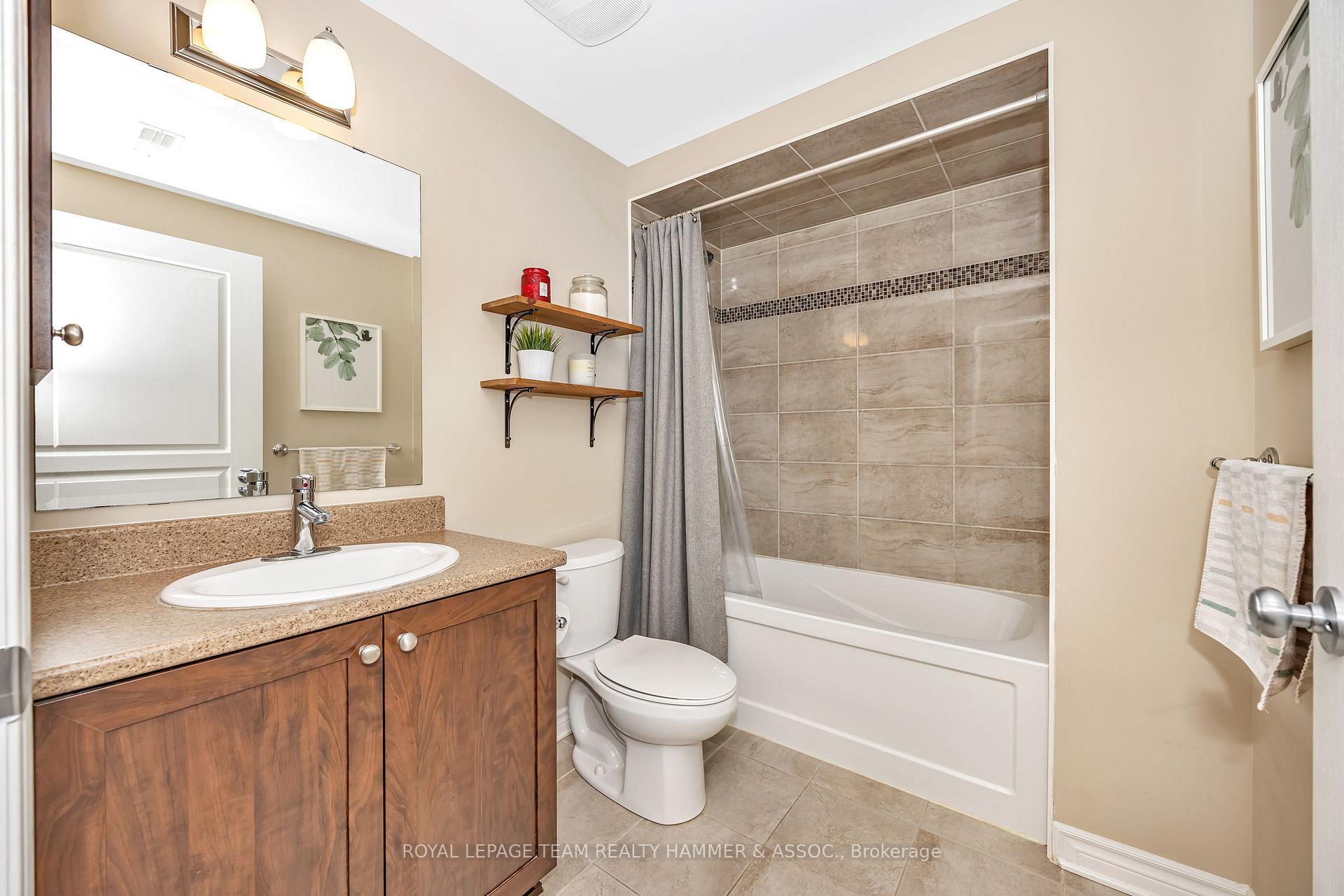 Photo 16 of Unit D, 1042 Beryl, Ottawa, Riverside South/Gloucester Glen — HOMEH