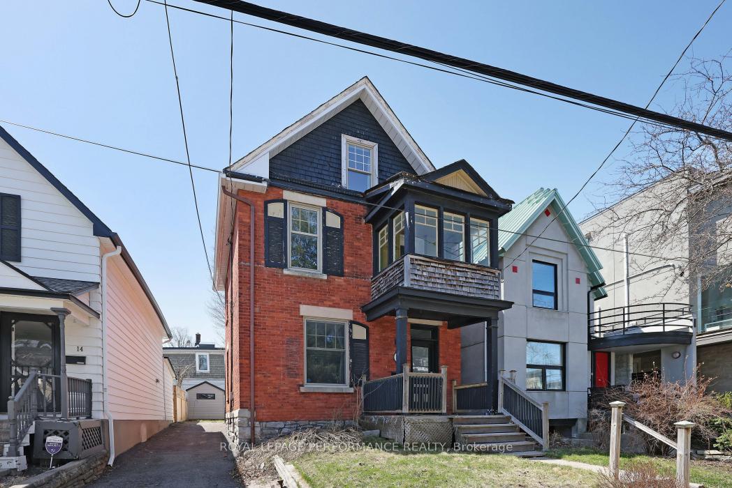 Front of 12 Adelaide Street