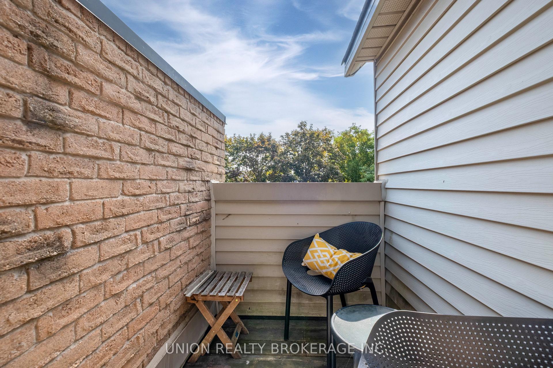 Photo 2 of Unit 5, 50 Battenberg Avenue, Toronto, Woodbine Corridor — HOMEH