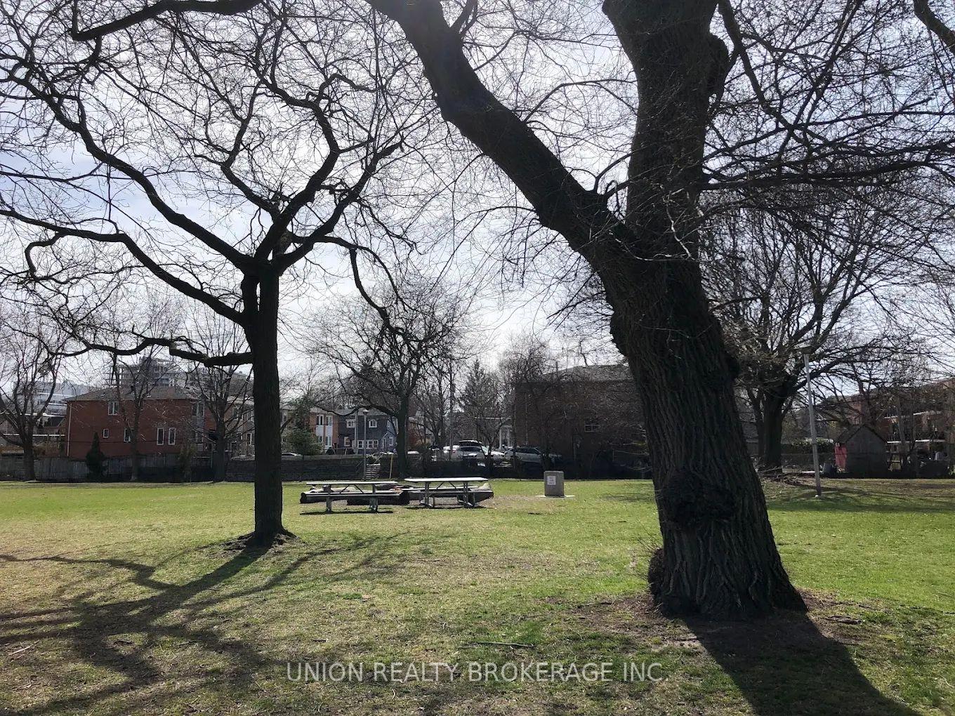 Photo 10 of Unit 5, 50 Battenberg Avenue, Toronto, Woodbine Corridor — HOMEH