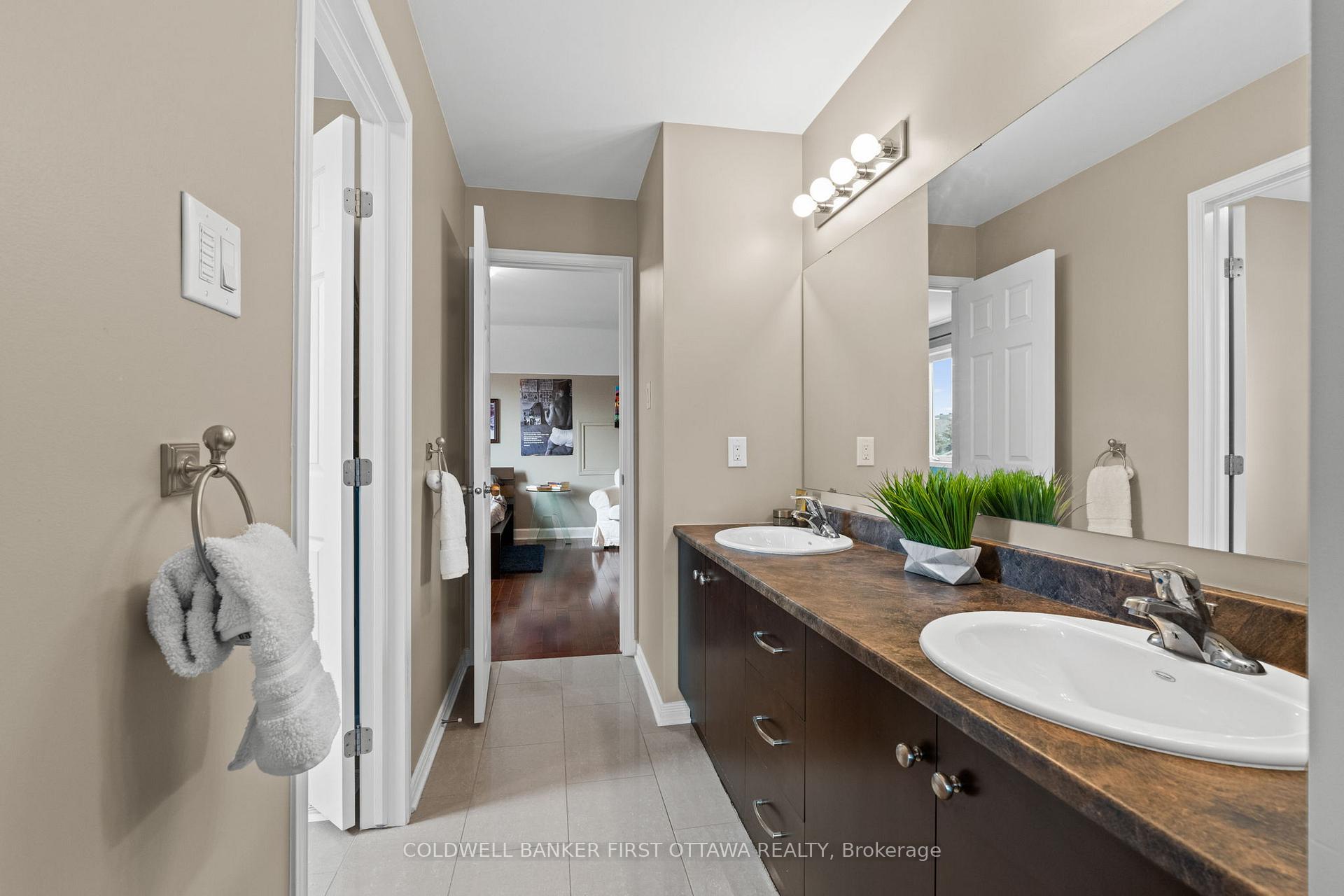 Photo 24 of 578 Anjana Circle, Ottawa, Barrhaven - Cedargrove/Fraserdale — HOMEH