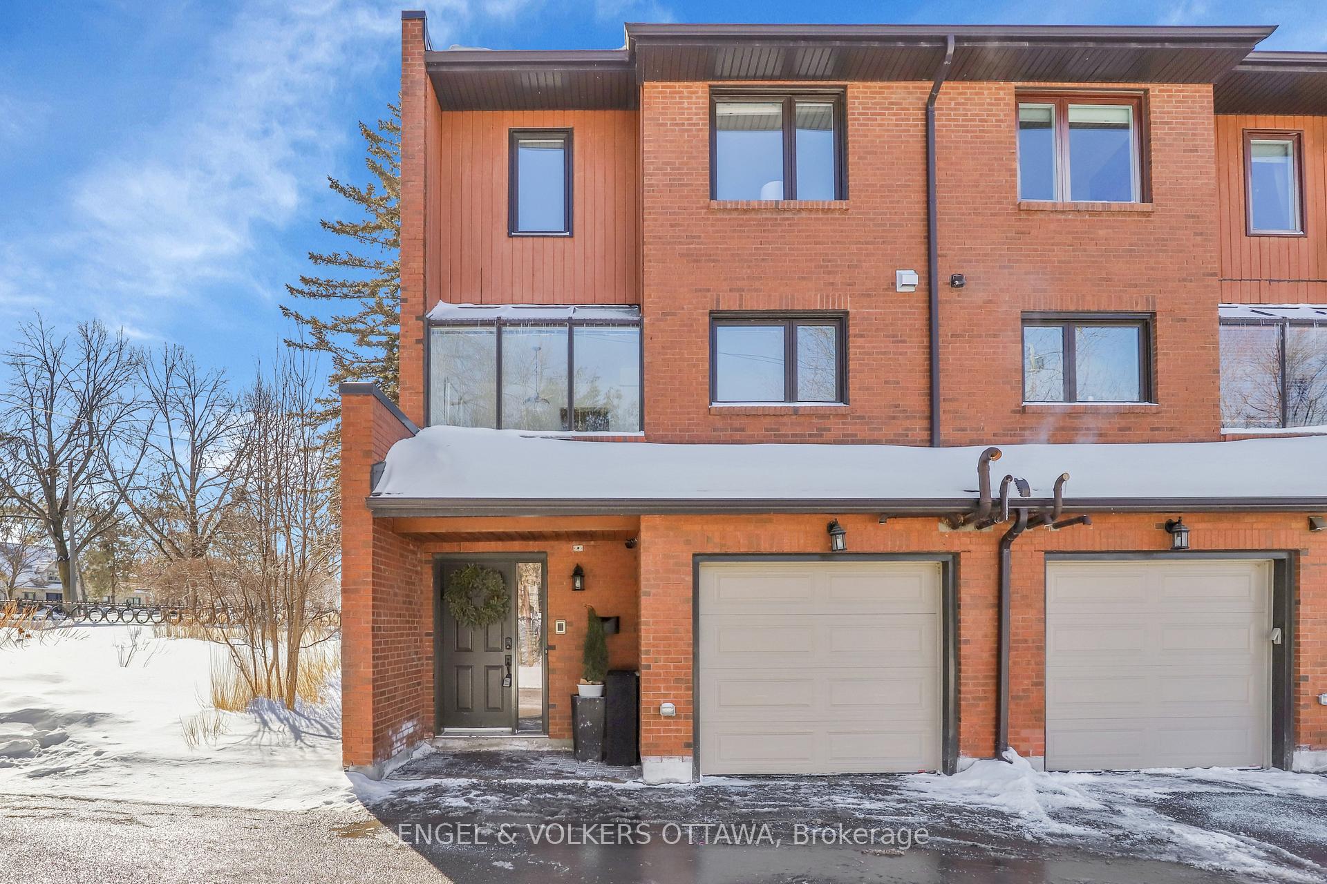 Photo 3 of Unit 2, 625 Richmond Road, Ottawa, Woodroffe — HOMEH