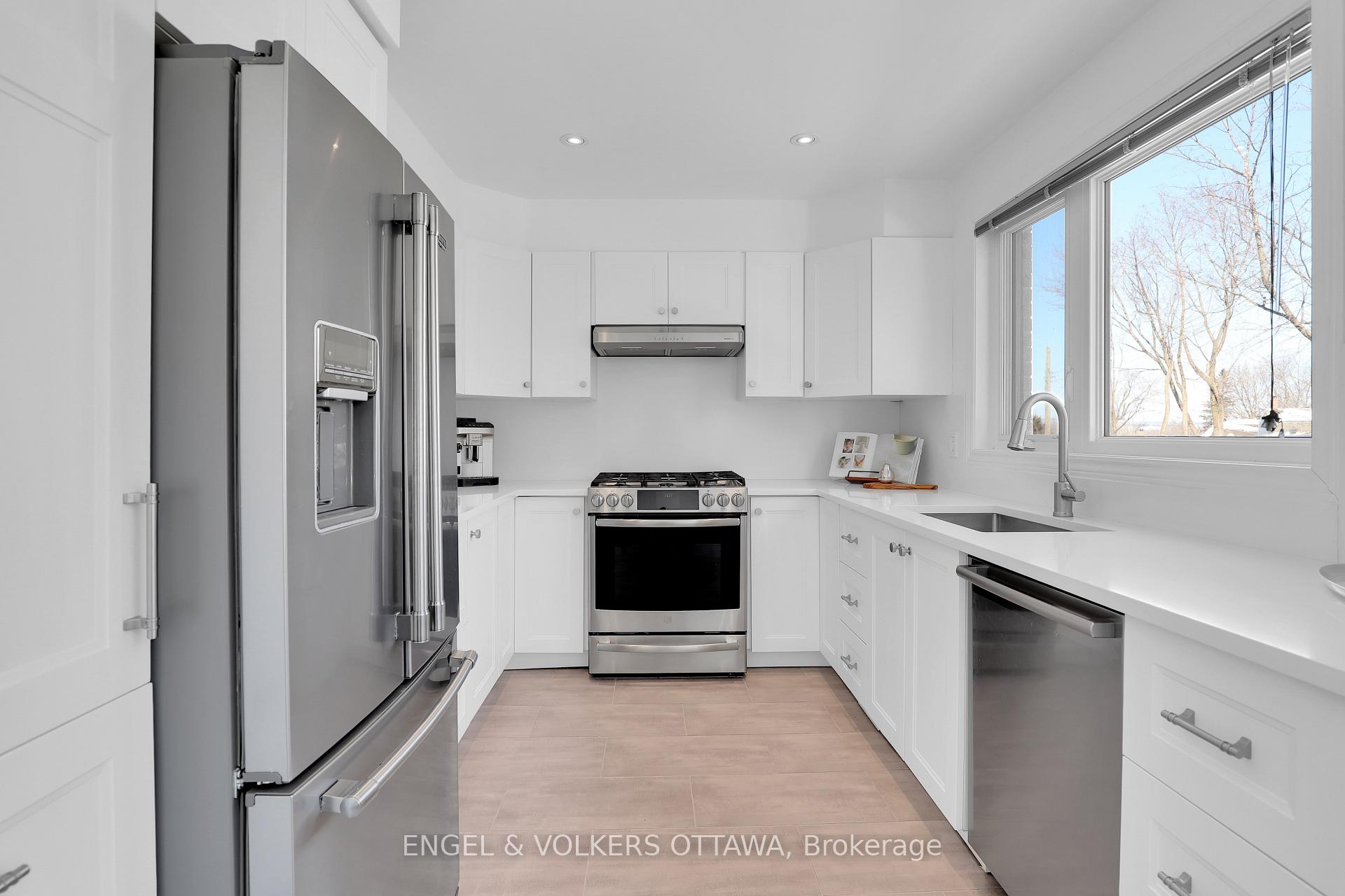 Photo 14 of Unit 2, 625 Richmond Road, Ottawa, Woodroffe — HOMEH
