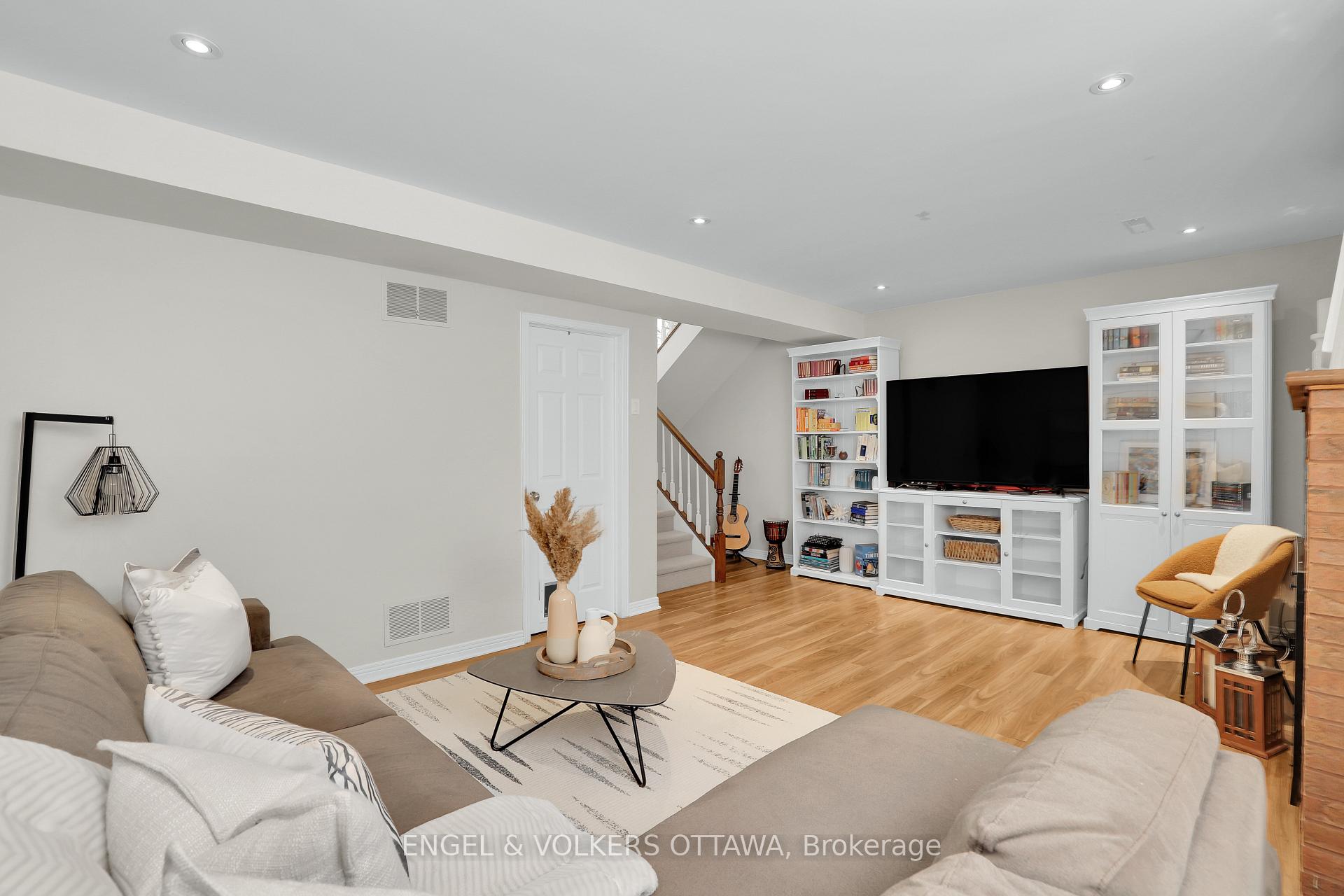 Photo 34 of Unit 2, 625 Richmond Road, Ottawa, Woodroffe — HOMEH