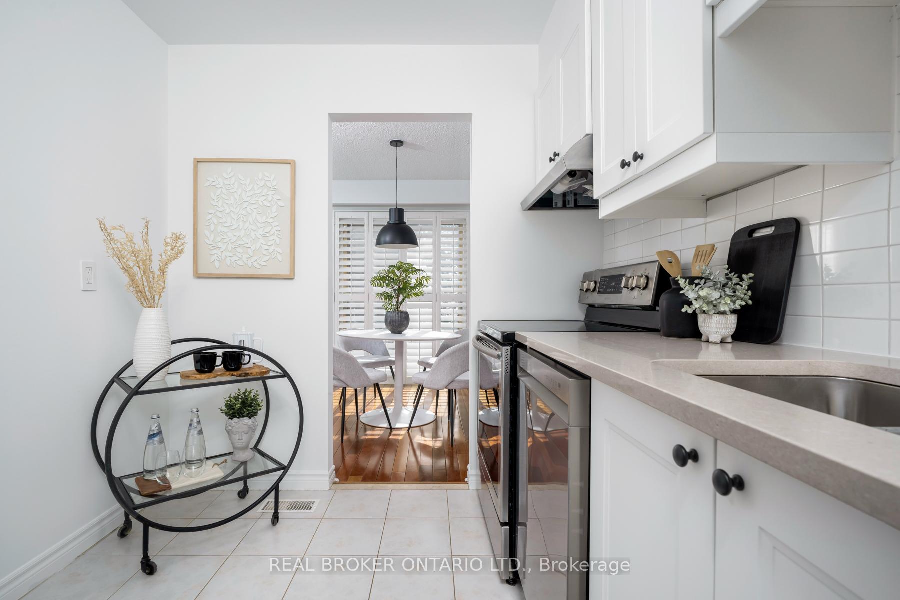 Photo 45 of 17 Knightsbridge Way, Markham, Markham Village — HOMEH