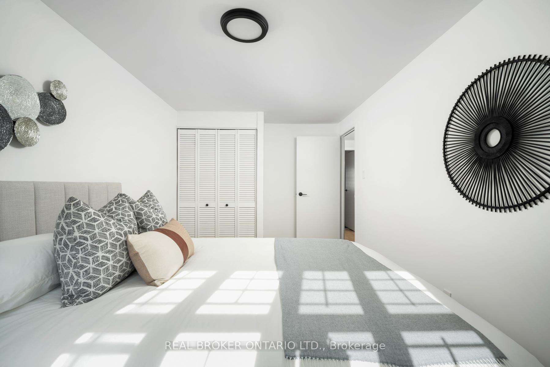 Photo 55 of 17 Knightsbridge Way, Markham, Markham Village — HOMEH