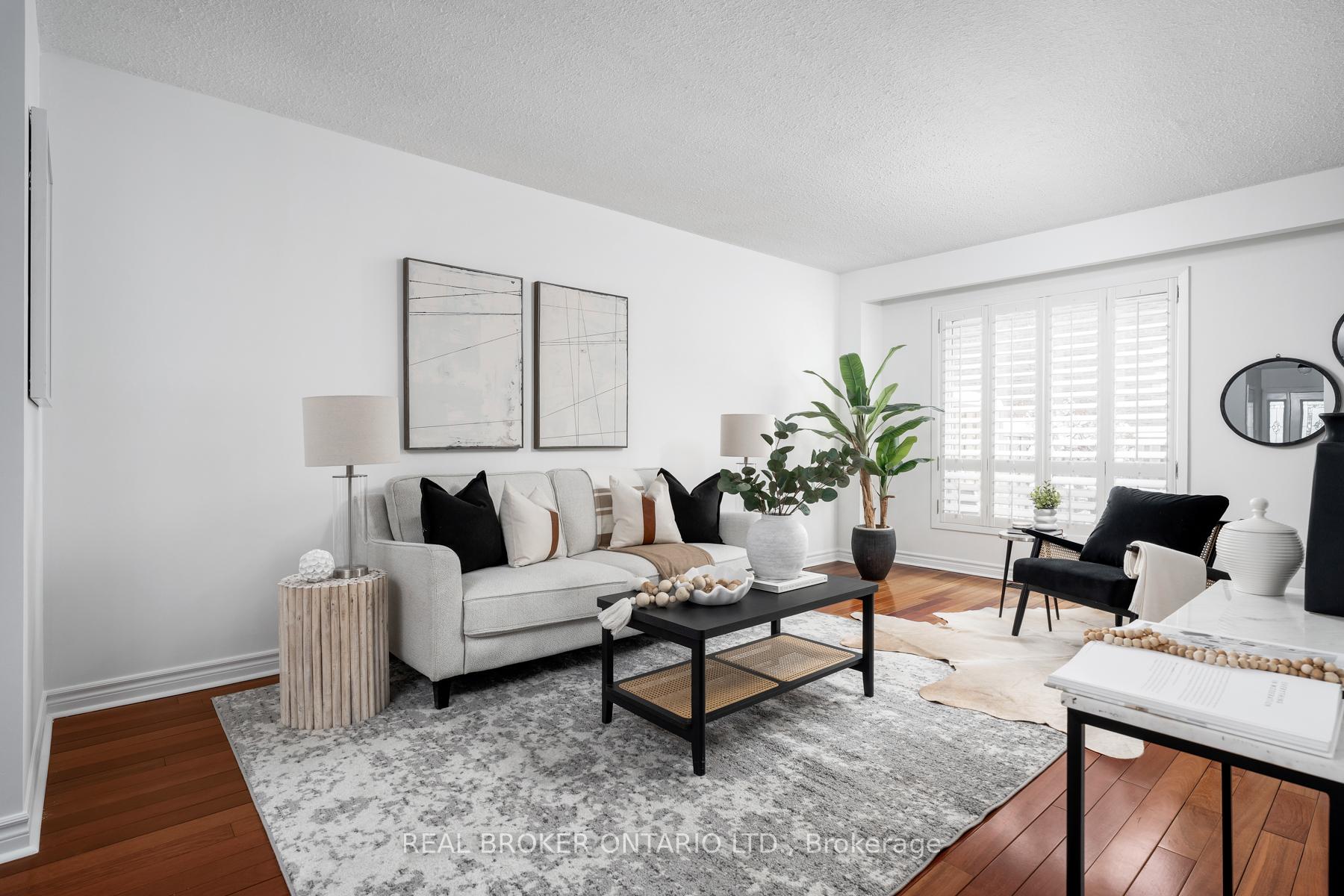 Photo 9 of 17 Knightsbridge Way, Markham, Markham Village — HOMEH