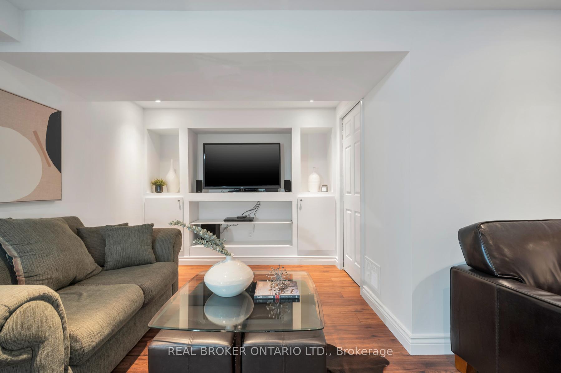 Photo 37 of 17 Knightsbridge Way, Markham, Markham Village — HOMEH