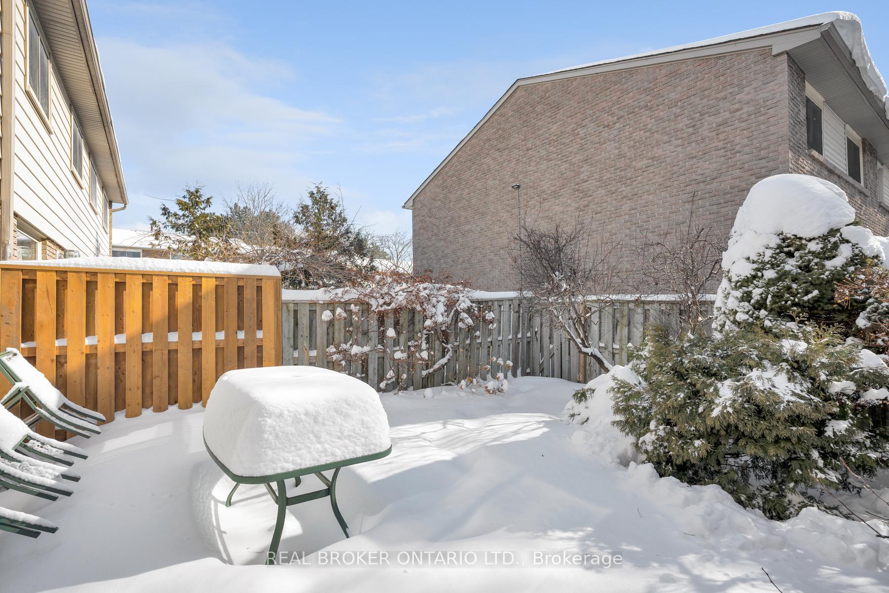Photo 40 of 17 Knightsbridge Way, Markham, Markham Village — HOMEH