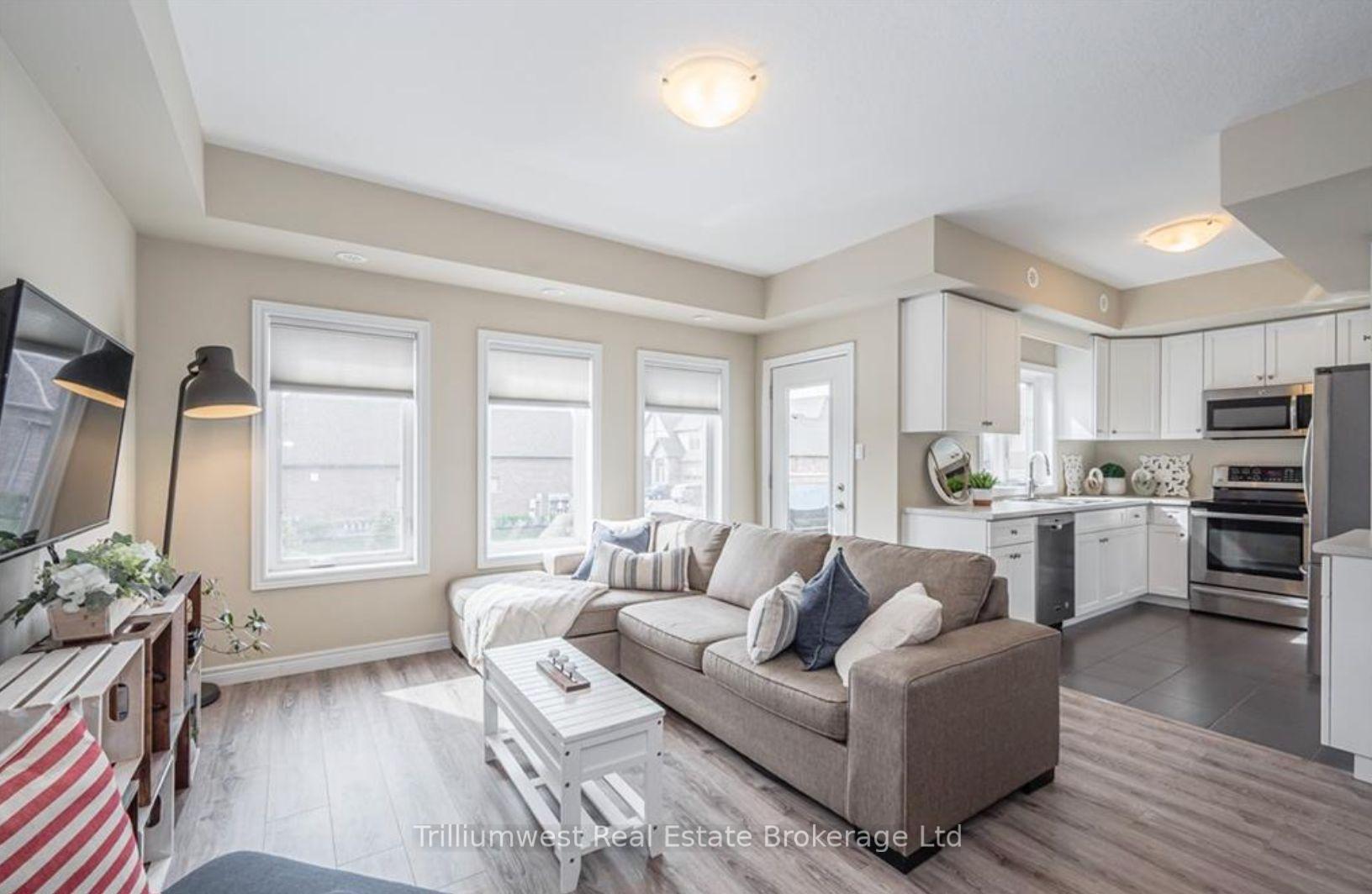 Front of Unit 13, 39 Kay Crescent