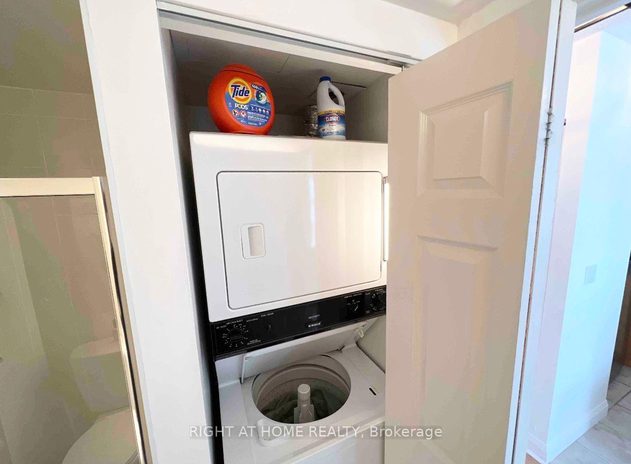Photo 6 of Unit 507, 18 Merton Street, Toronto, Mount Pleasant West — HOMEH