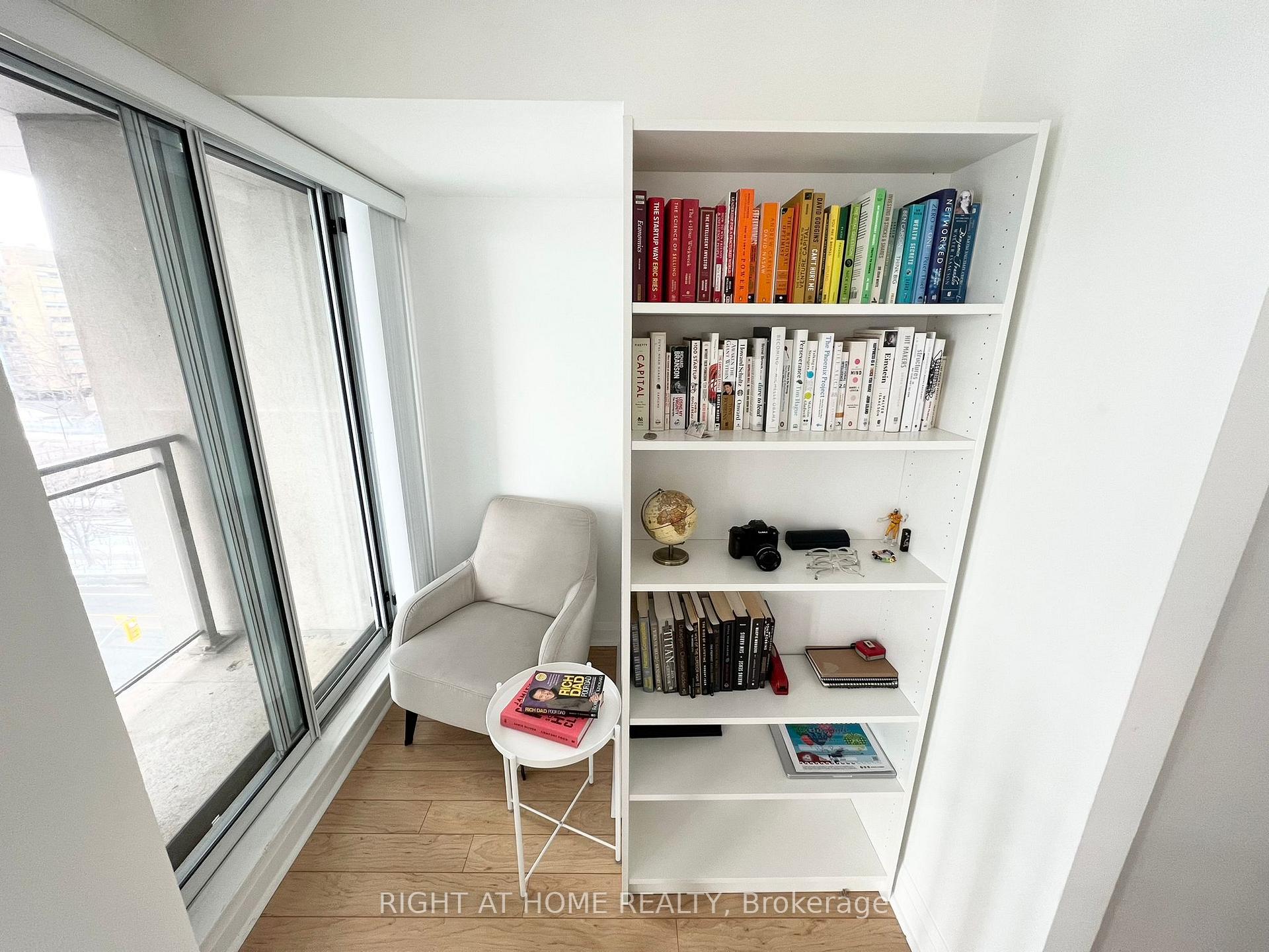 Photo 10 of Unit 507, 18 Merton Street, Toronto, Mount Pleasant West — HOMEH