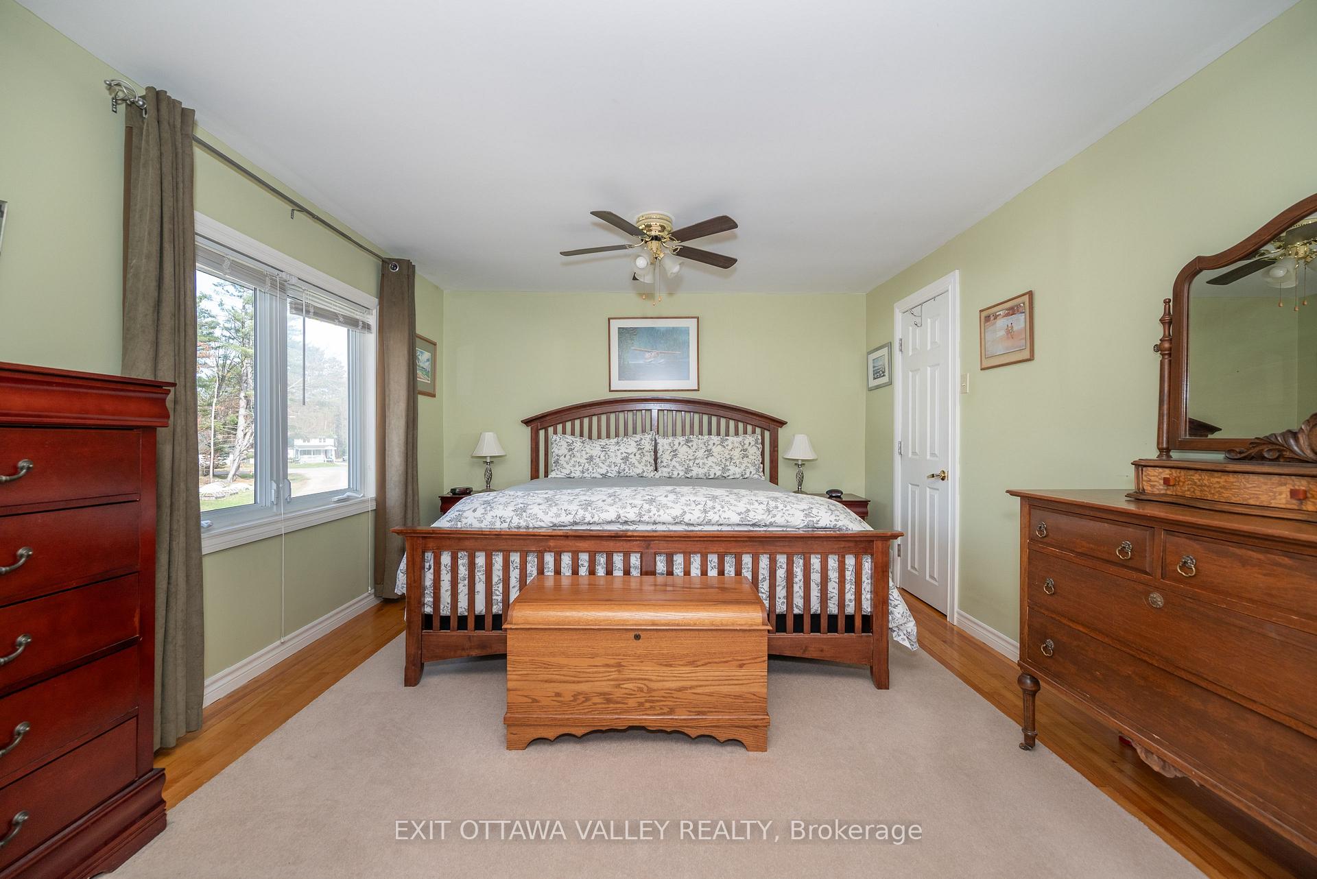 Photo 23 of 11 Faraday Crescent, Deep River — HOMEH