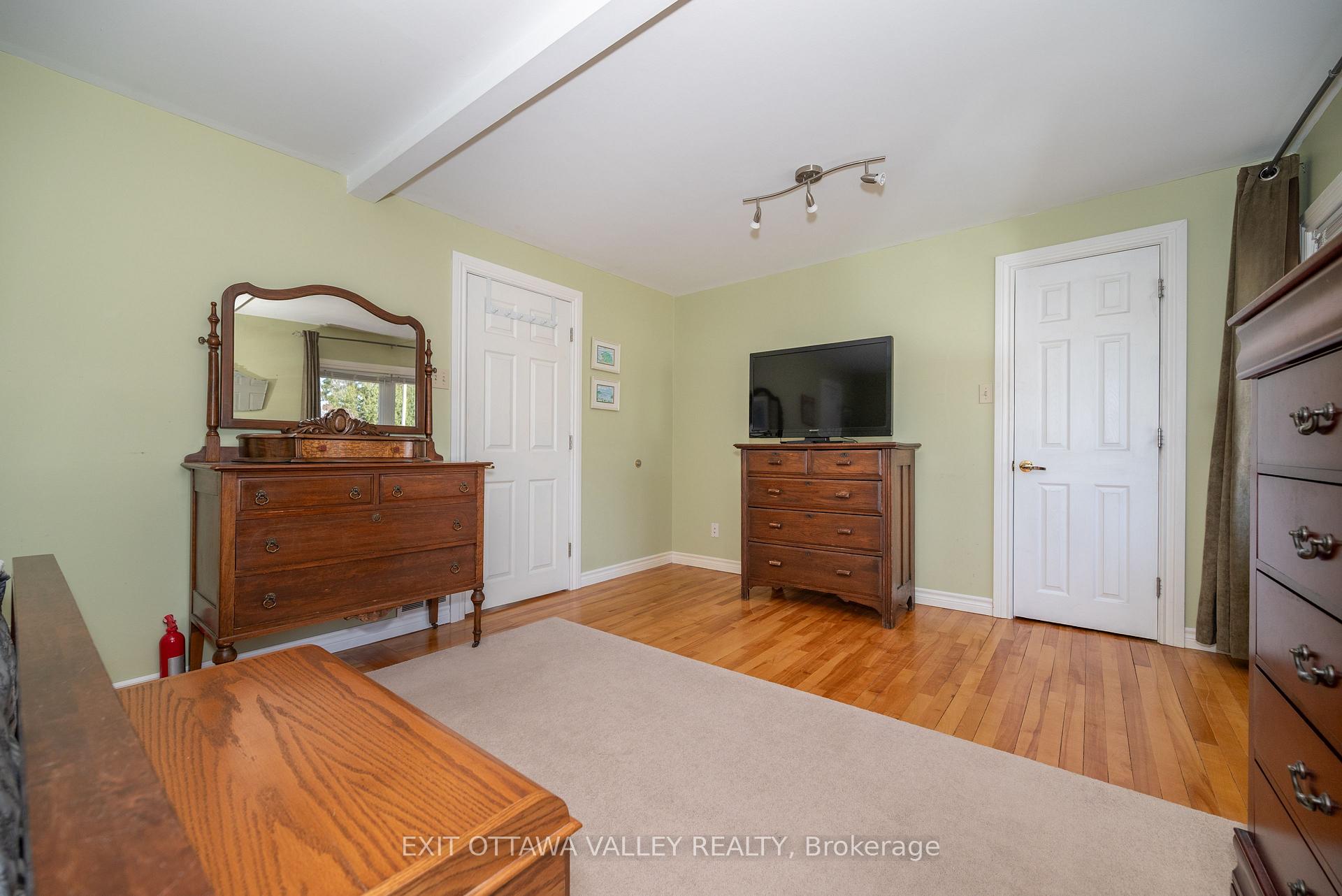 Photo 25 of 11 Faraday Crescent, Deep River — HOMEH