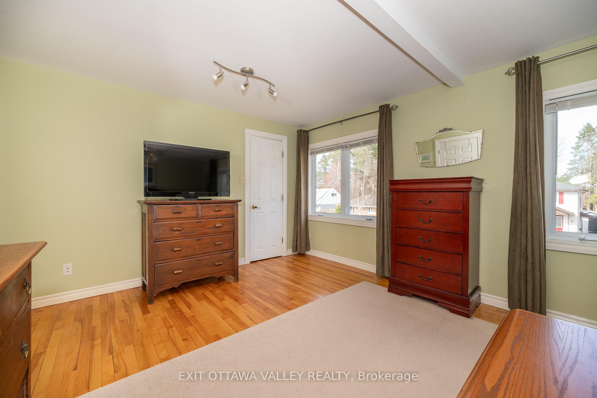 Photo 26 of 11 Faraday Crescent, Deep River — HOMEH