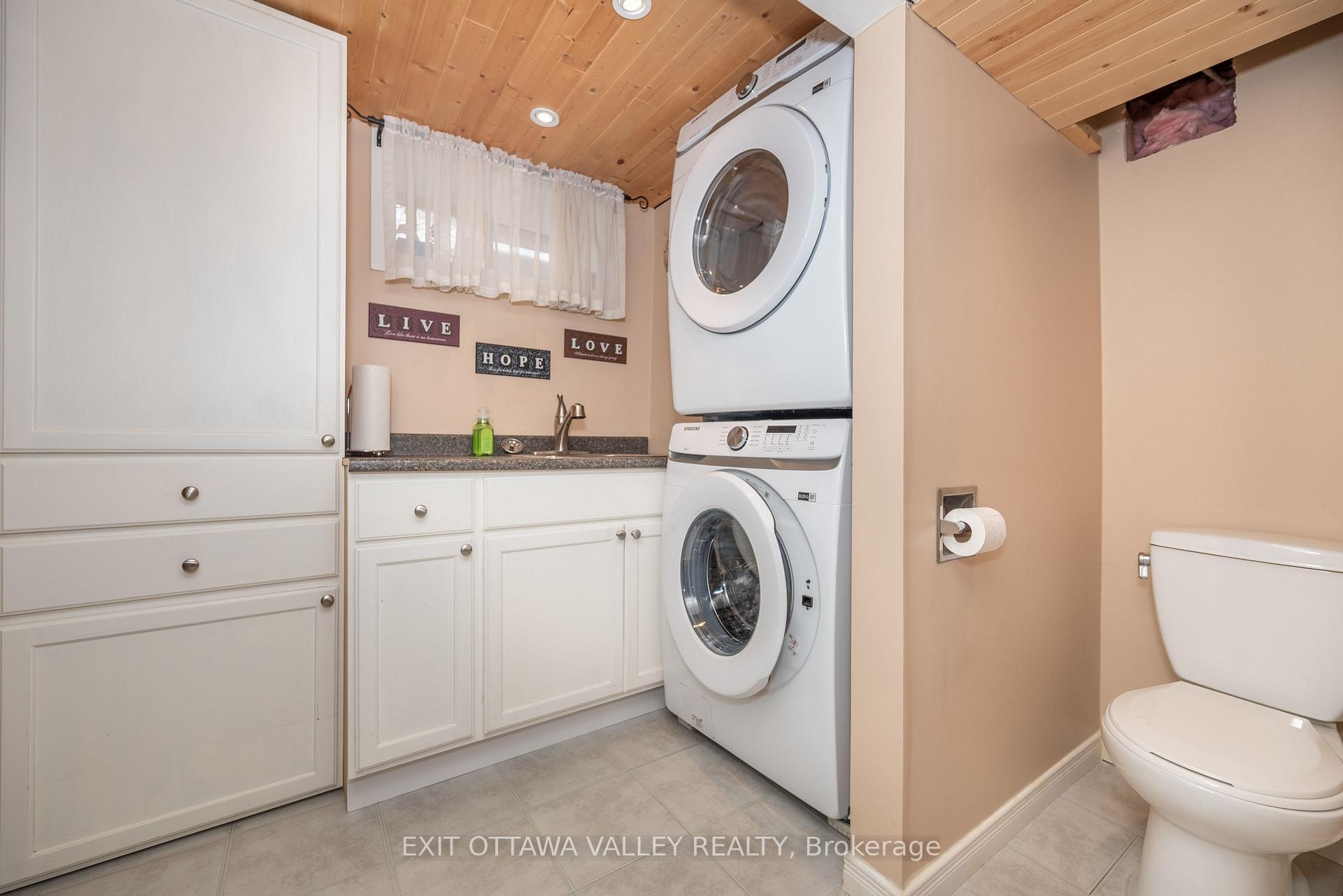 Photo 31 of 11 Faraday Crescent, Deep River — HOMEH