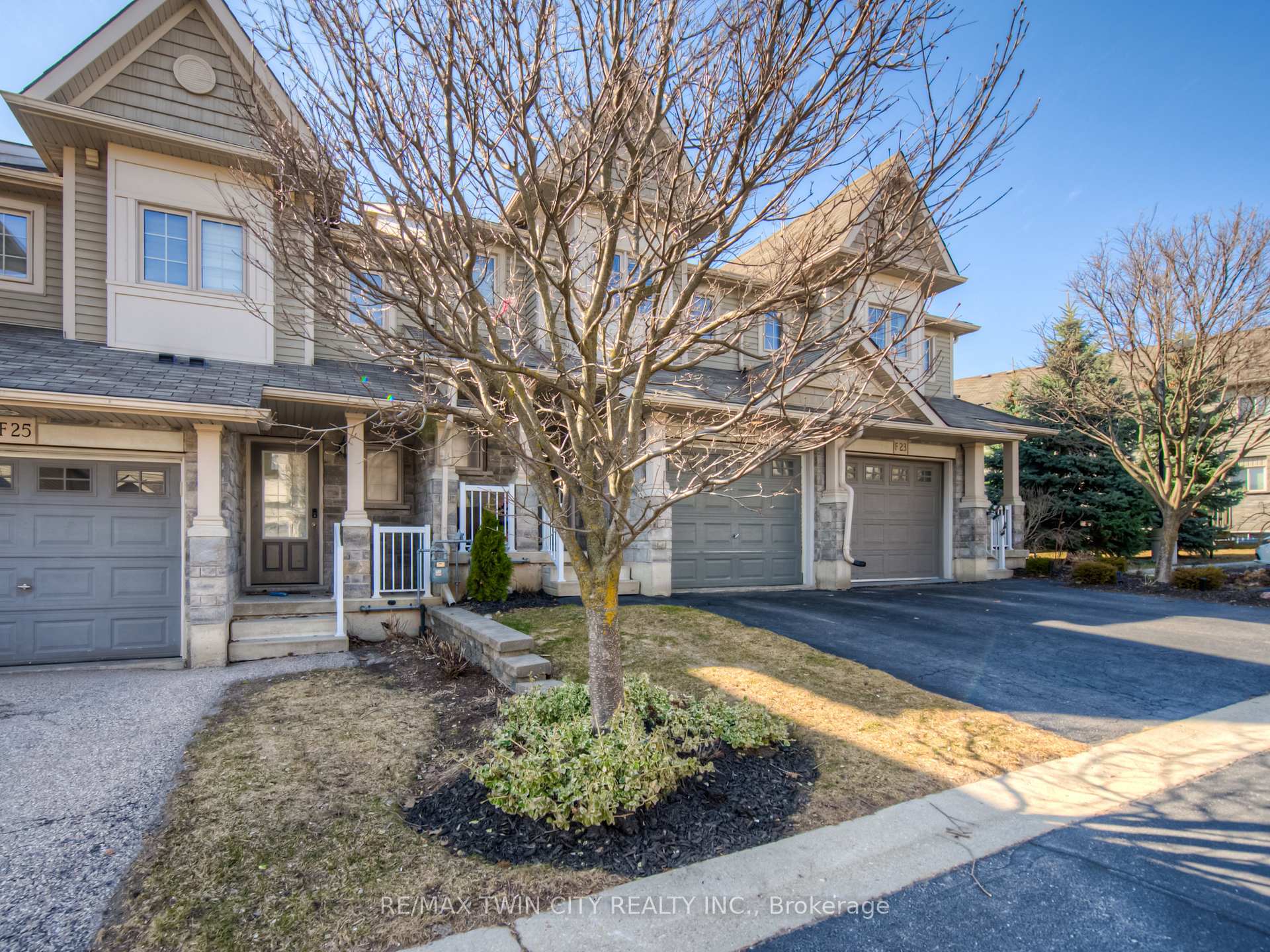 Photo 2 of Unit F24, 7 Upper Mercer Street, Kitchener — HOMEH