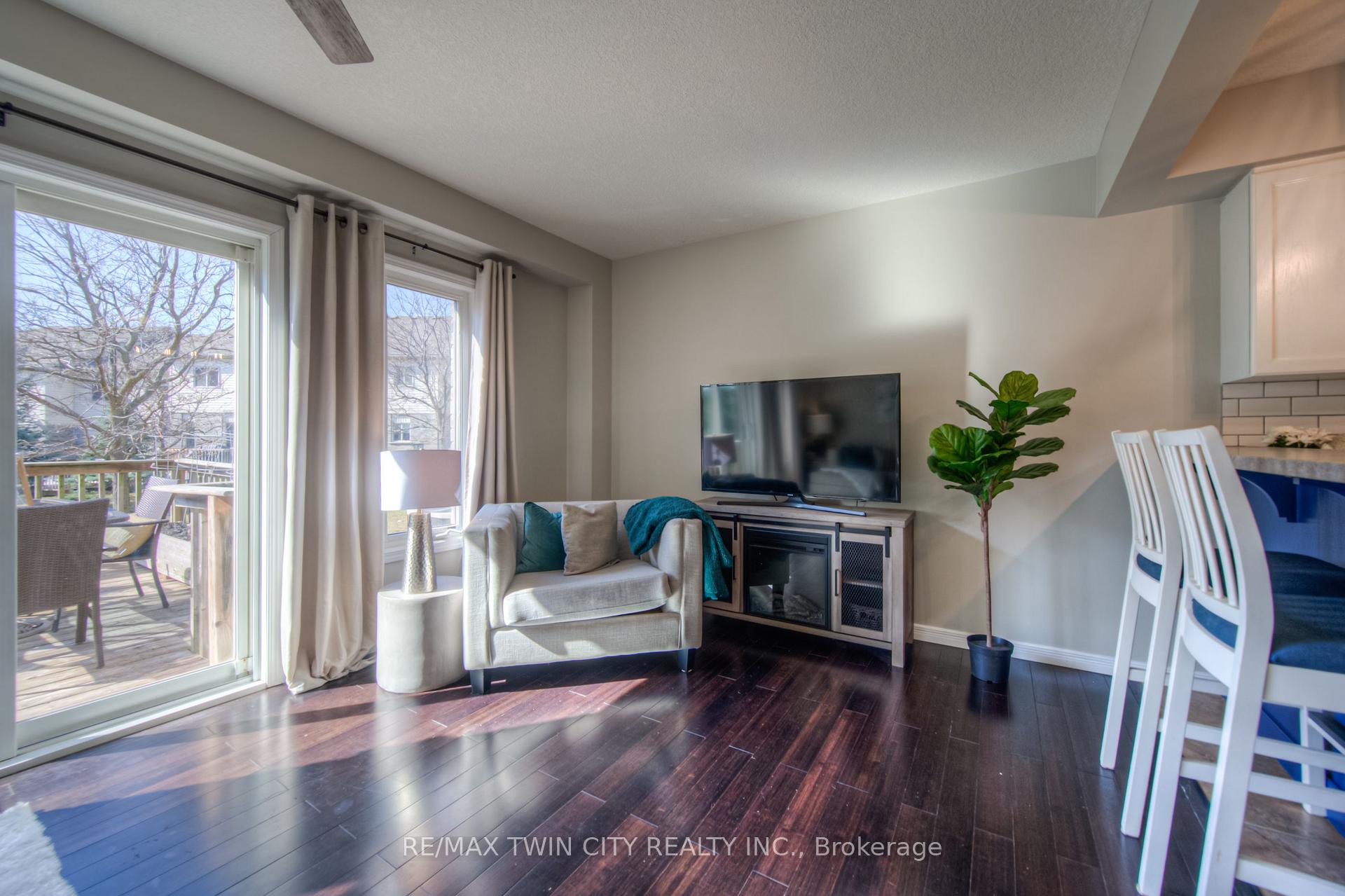 Photo 16 of Unit F24, 7 Upper Mercer Street, Kitchener — HOMEH
