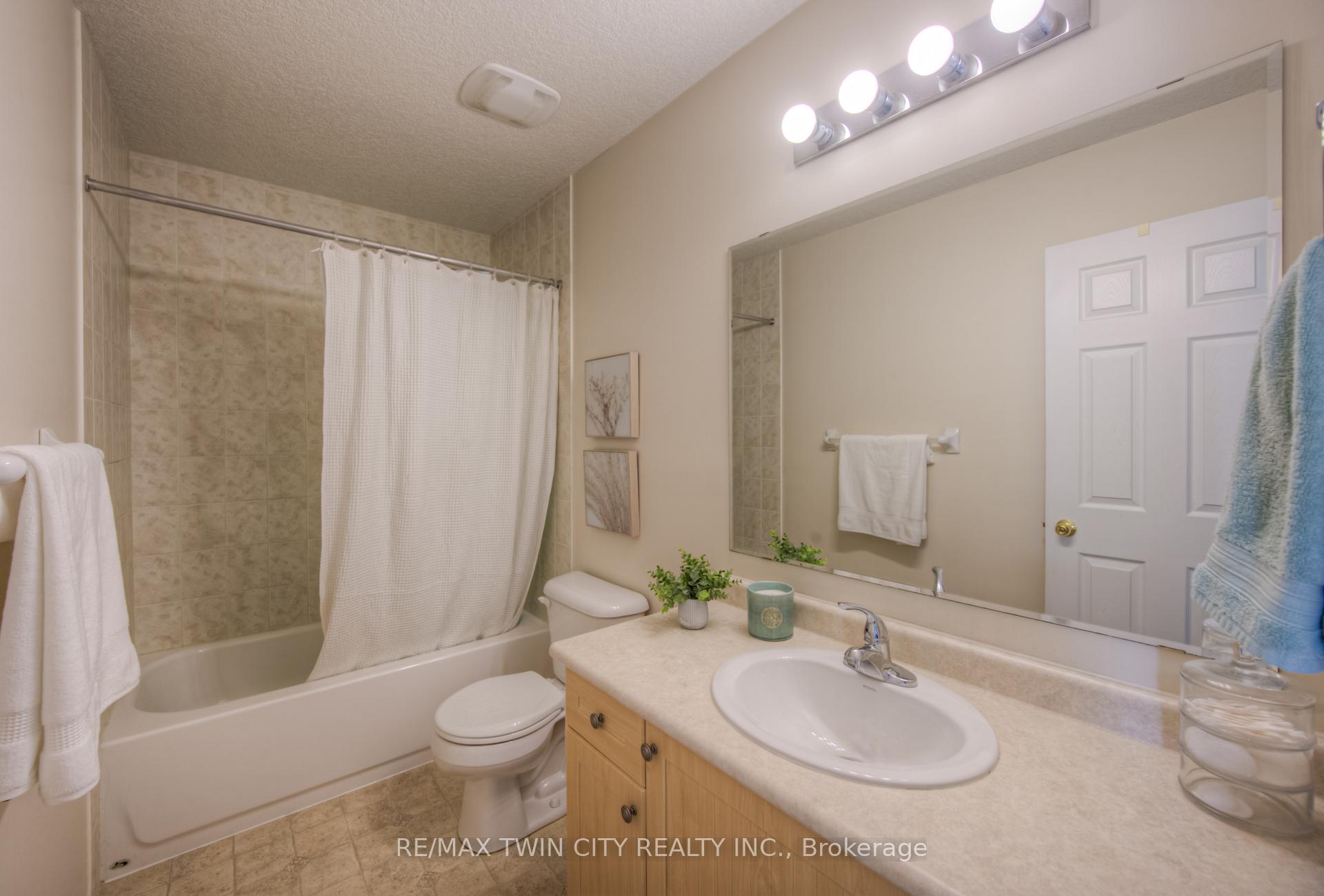 Photo 27 of Unit F24, 7 Upper Mercer Street, Kitchener — HOMEH
