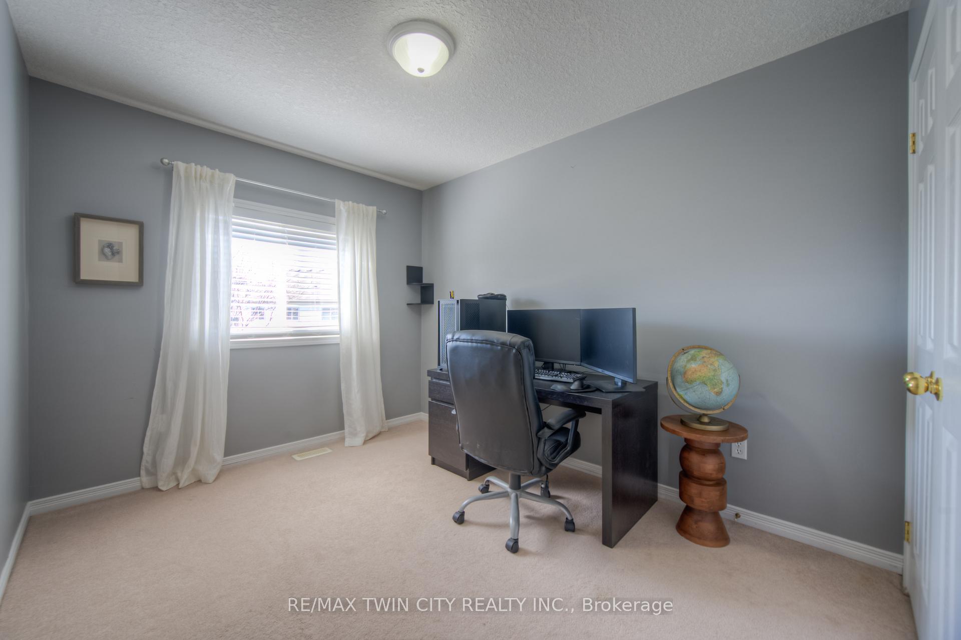 Photo 29 of Unit F24, 7 Upper Mercer Street, Kitchener — HOMEH