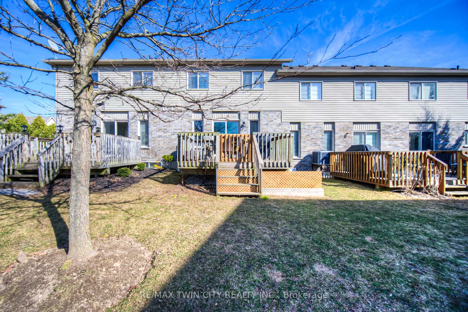 Photo 38 of Unit F24, 7 Upper Mercer Street, Kitchener — HOMEH