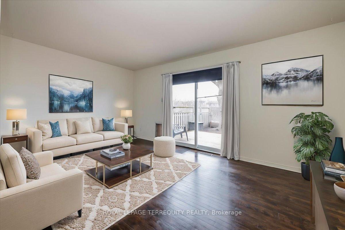 Photo 14 of 59 Sunridge Lane, Ottawa, Barrhaven - On the Green — HOMEH