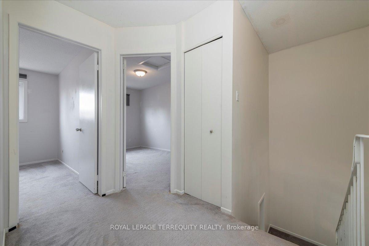 Photo 17 of 59 Sunridge Lane, Ottawa, Barrhaven - On the Green — HOMEH