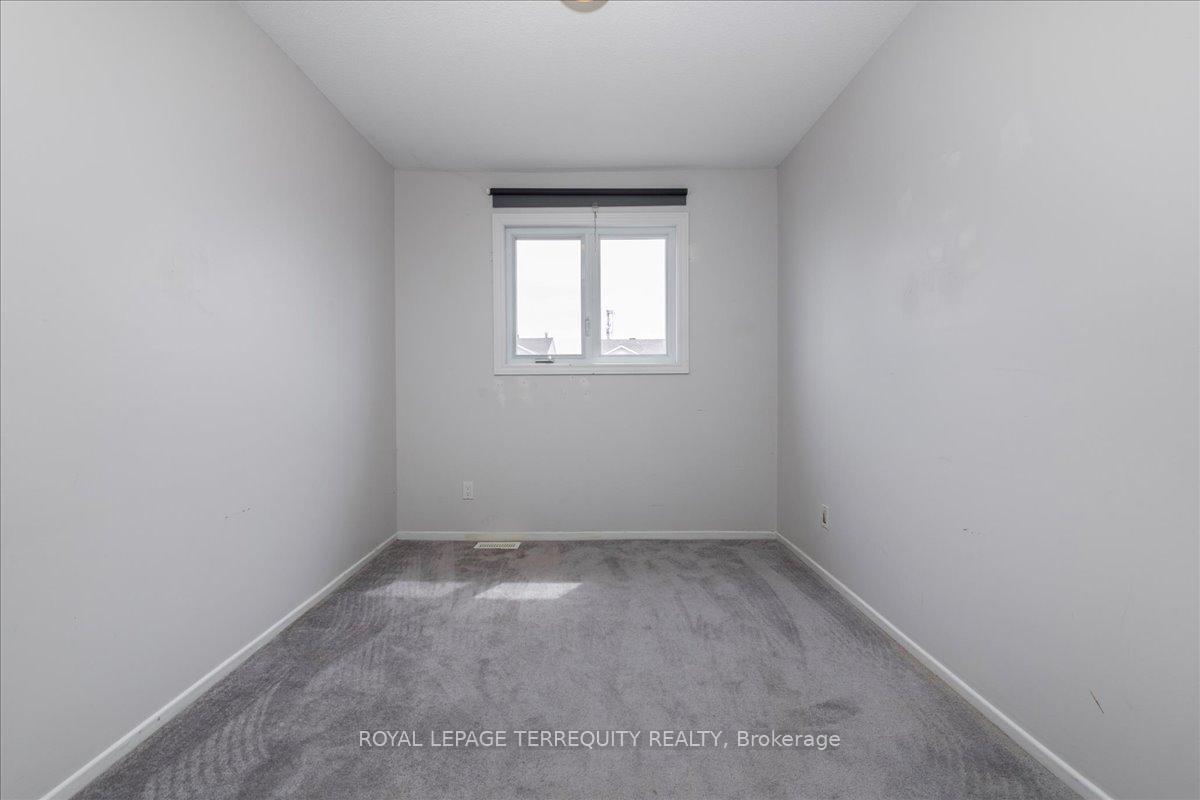 Photo 53 of 59 Sunridge Lane, Ottawa, Barrhaven - On the Green — HOMEH