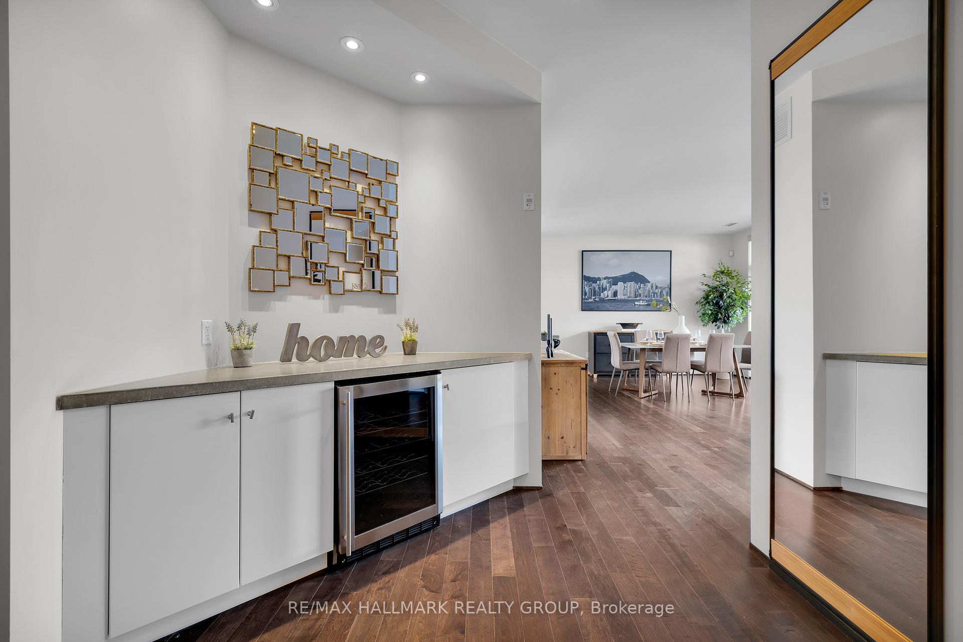 Photo 6 of Unit 201, 39 Vaughan Street, Ottawa, Lindenlea — HOMEH