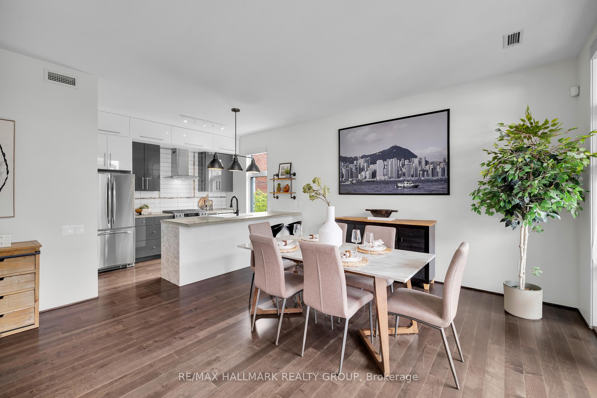 Photo 11 of Unit 201, 39 Vaughan Street, Ottawa, Lindenlea — HOMEH